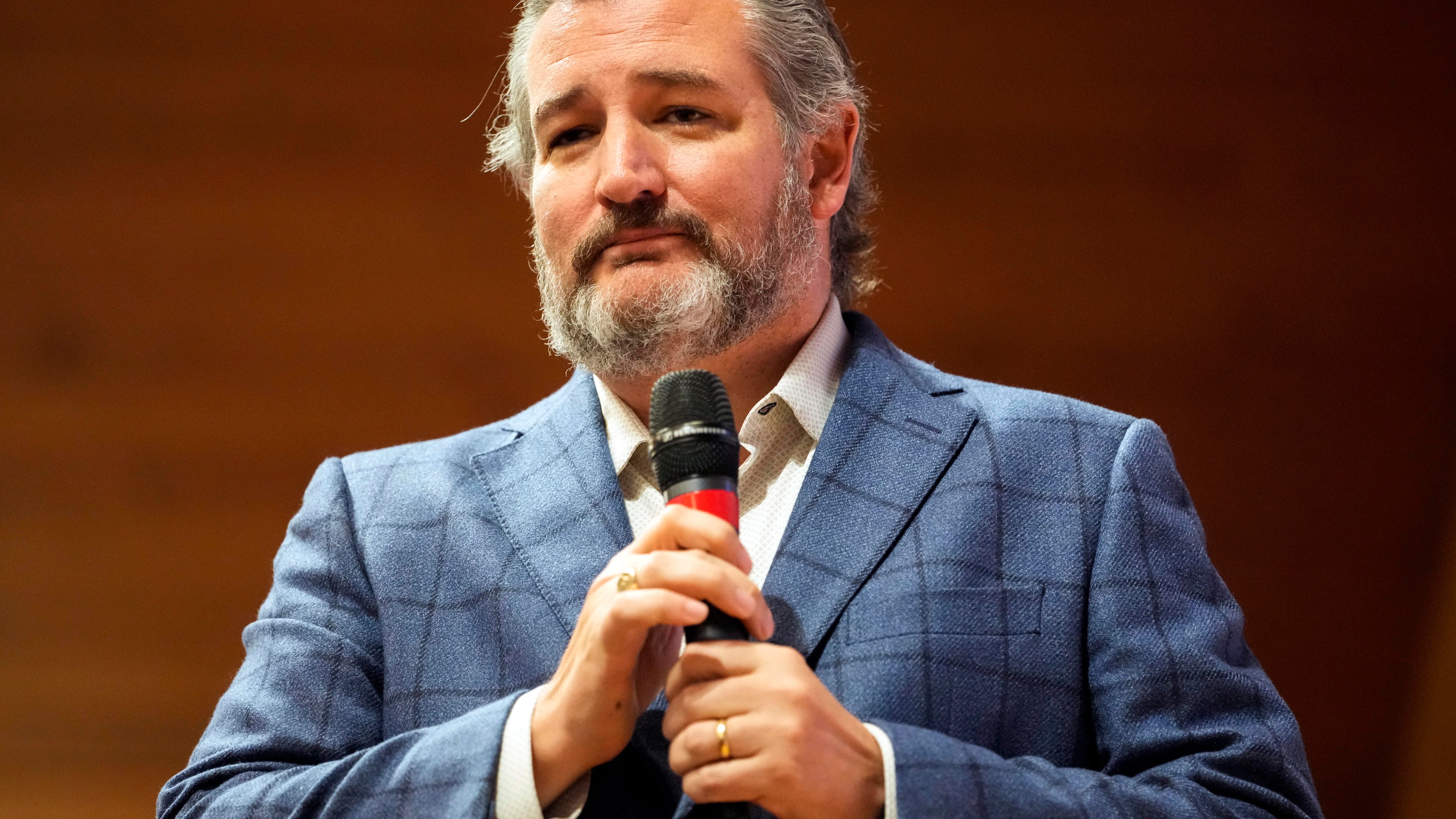 Father of Marine freed from Russian prison lashes out at Ted Cruz