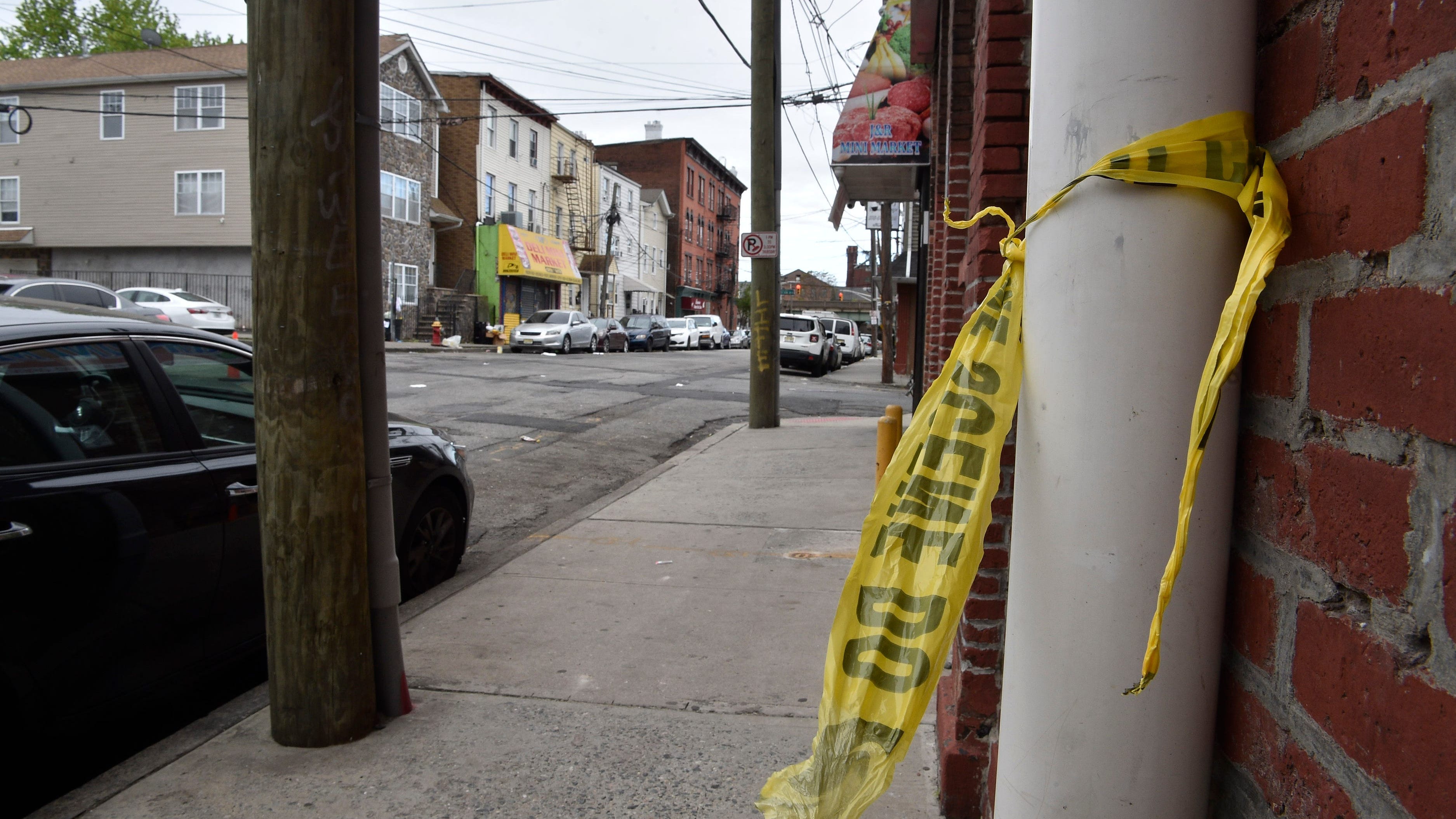 Girl killed, 4 men wounded in Paterson shooting