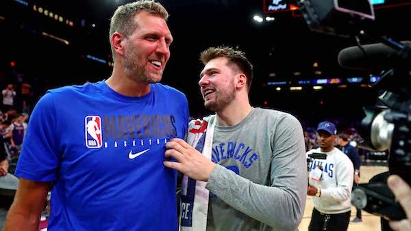 Dirk Nowitzki celebrates with former team after Mavs eliminate Suns