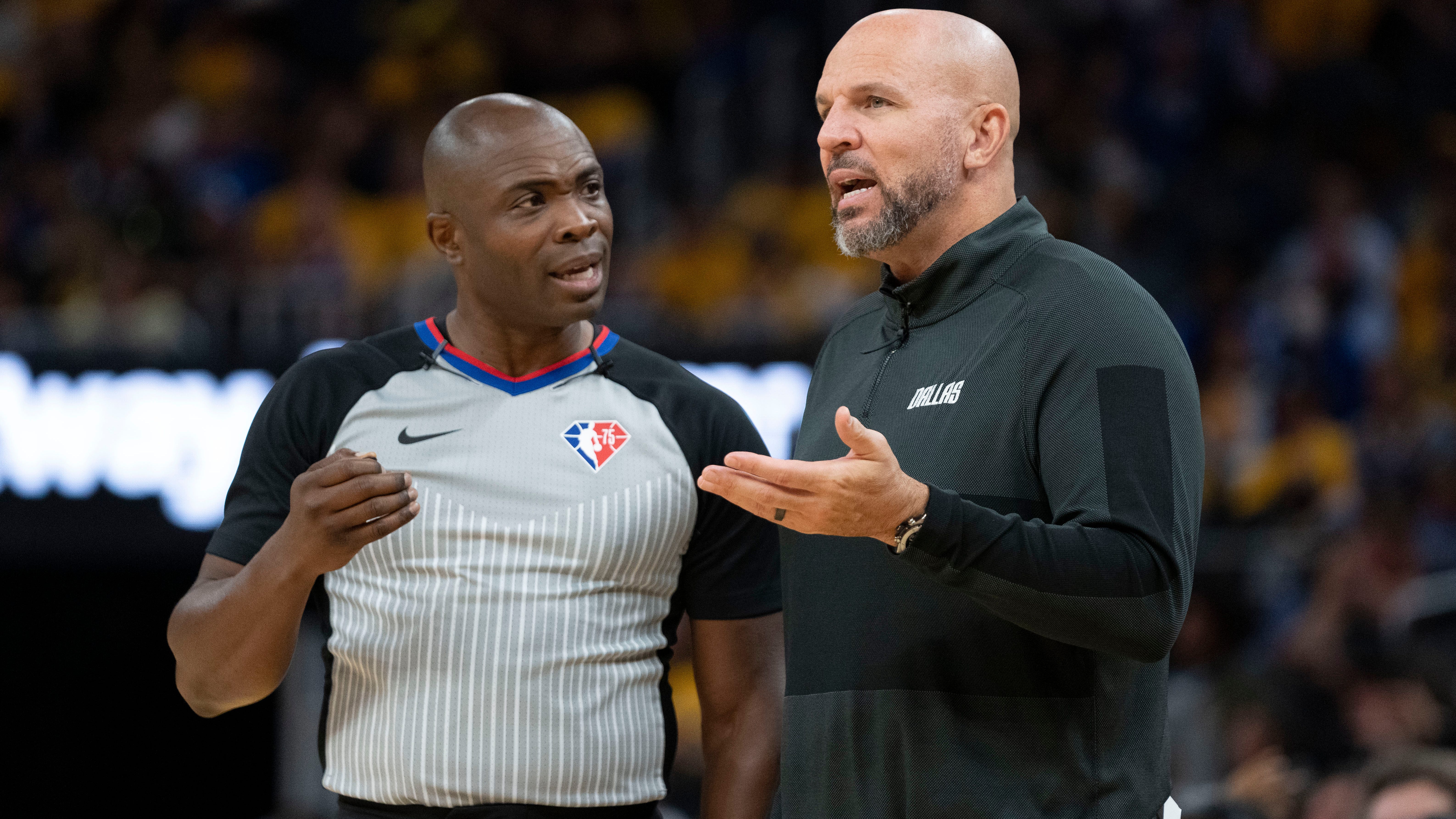 Should the Mavs continue to live and die by the 3-pointer?
