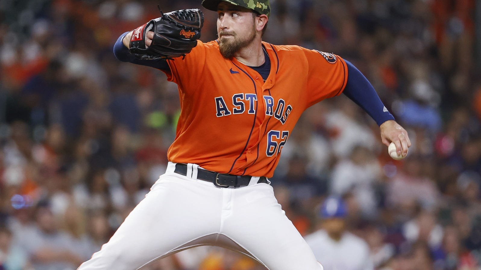 Astros' Taylor diagnosed with left shoulder inflammation