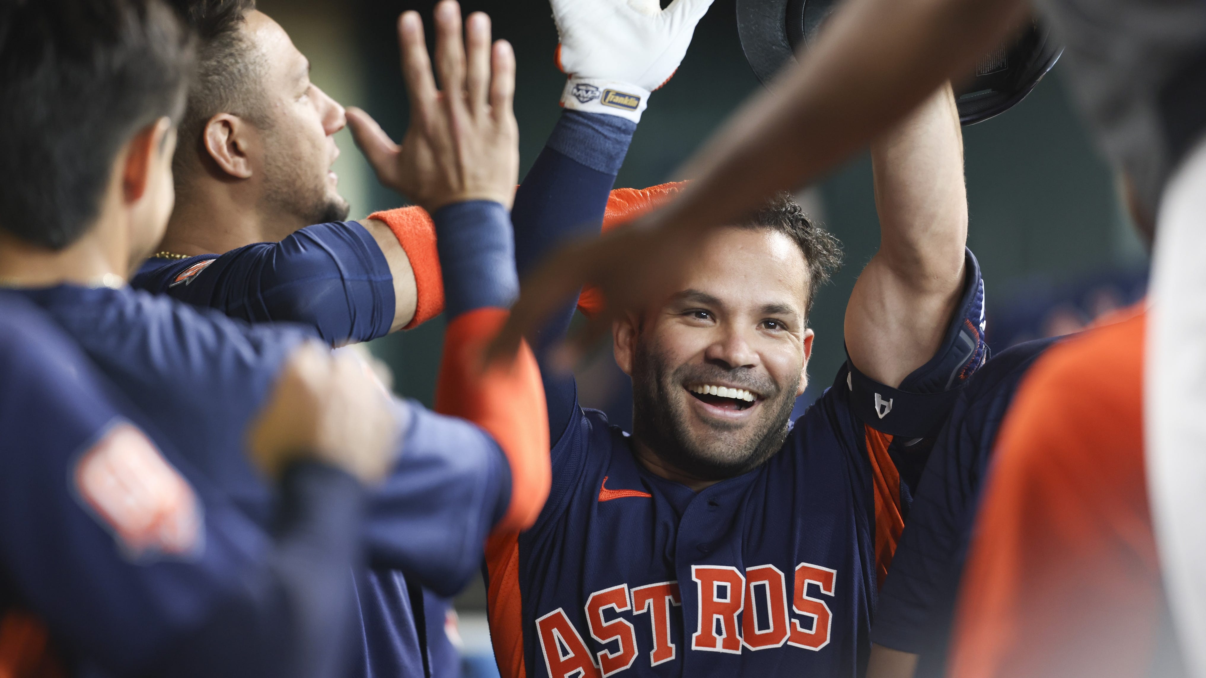 Altuve, Urquidy lead Astros to 5-2 win over Rangers