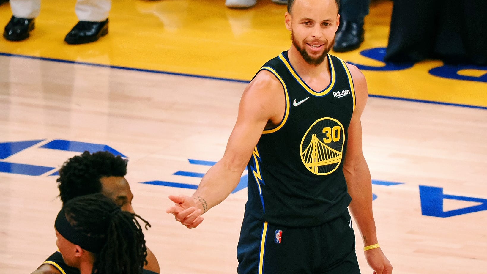 Mavs/Steph vs Celtics/Steph: Who will show up in game 5?