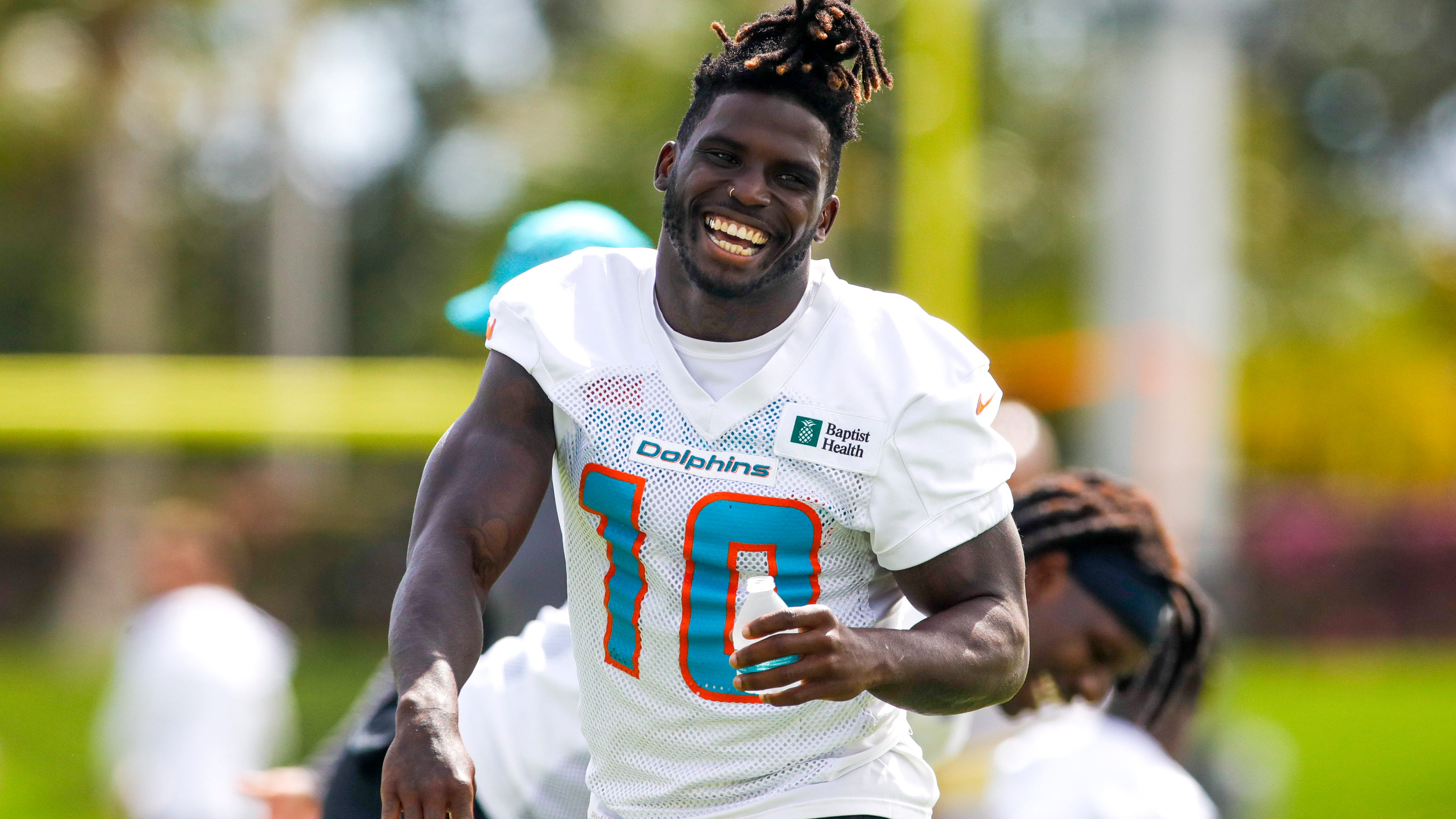 Tyreek Hill absurdly compares 2022 Miami Dolphins to Chiefs' 2019 Super Bowl-winning team