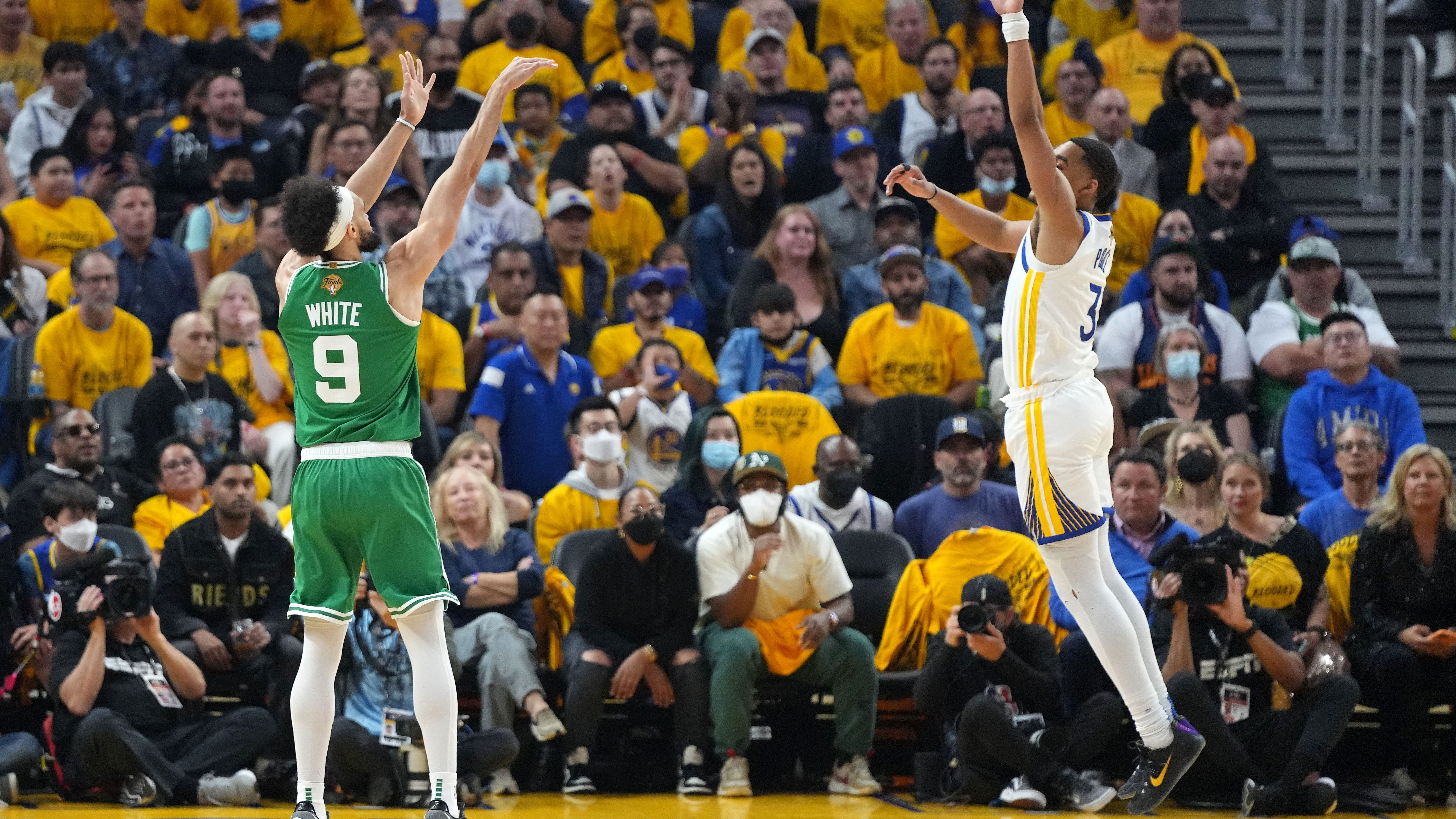 Derrick White continues to come through, Celtics take Game 1