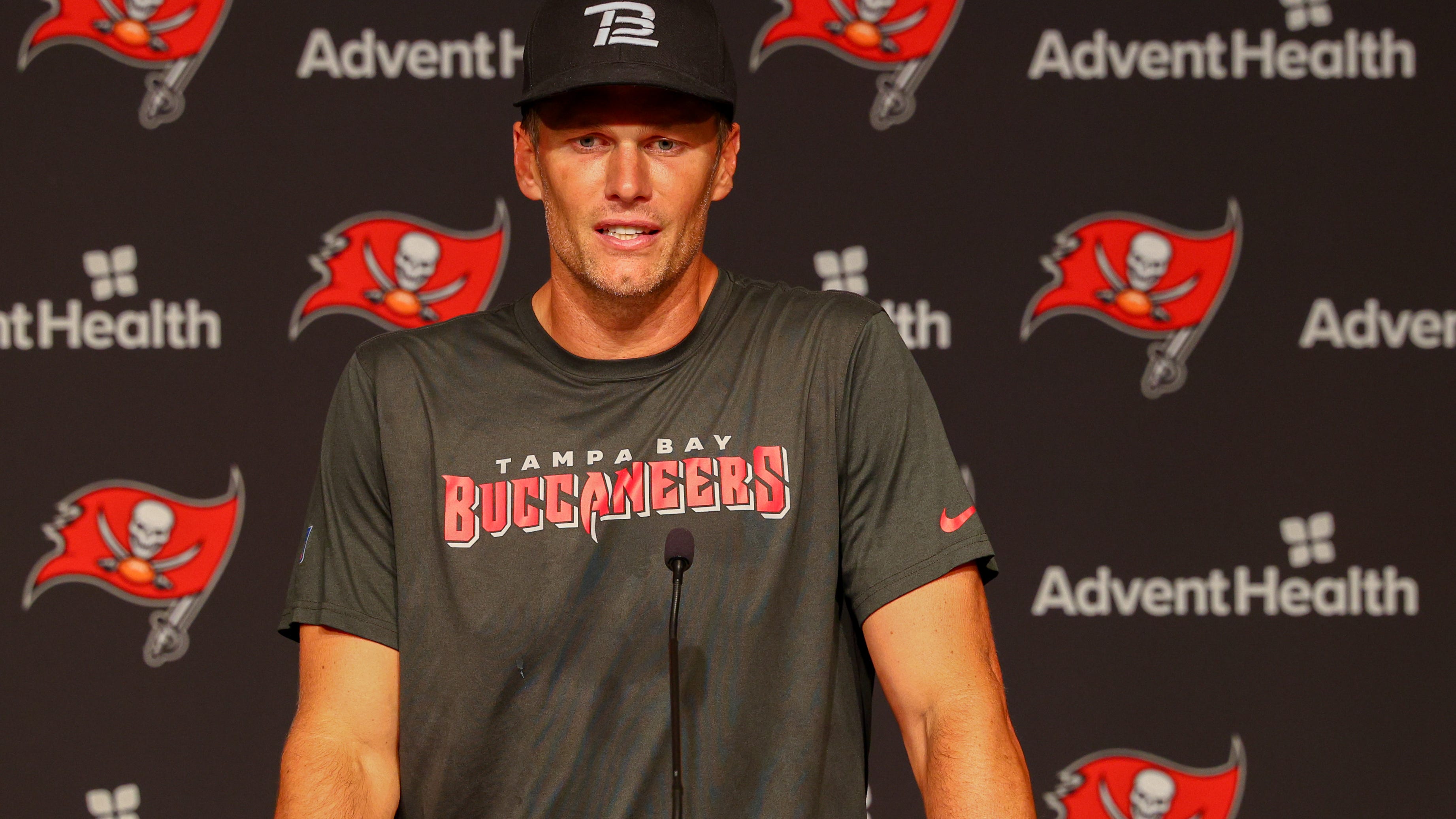 Tom Brady doesn't deny he had conversations about joining Dolphins organization