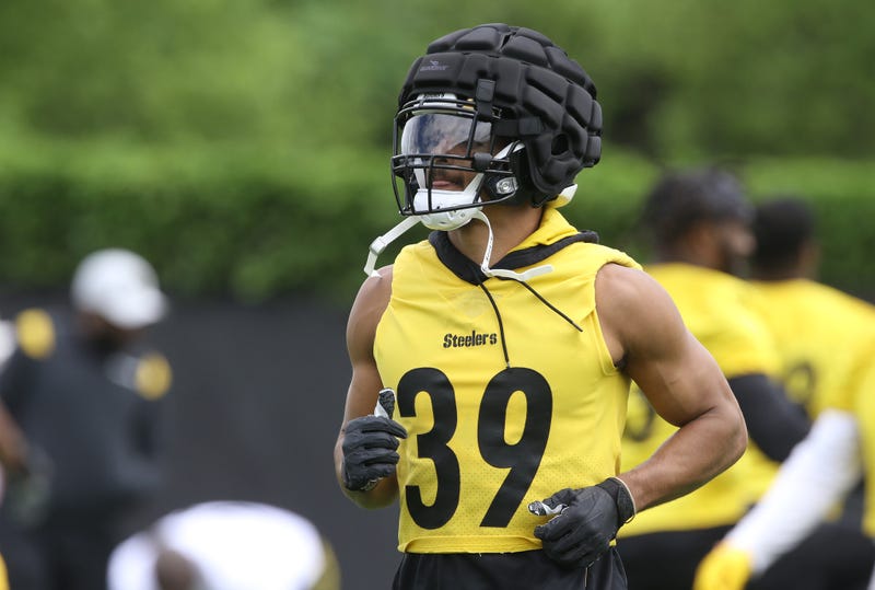 Pittsburgh Steelers safety Minkah Fitzpatrick (39) participates in minicamp