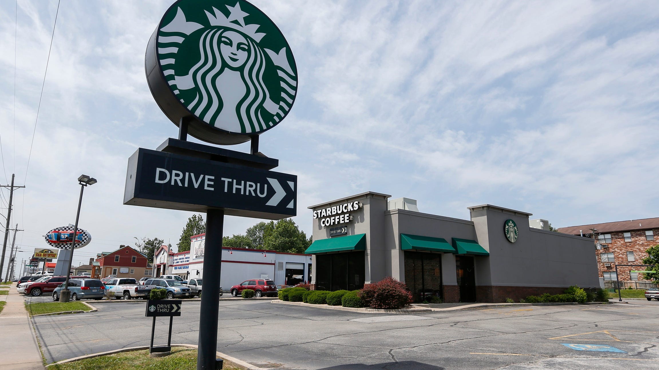 Rumors say Starbucks won't allow Pride decor; here's what the company says