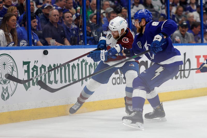 Avalanche vs Lightning