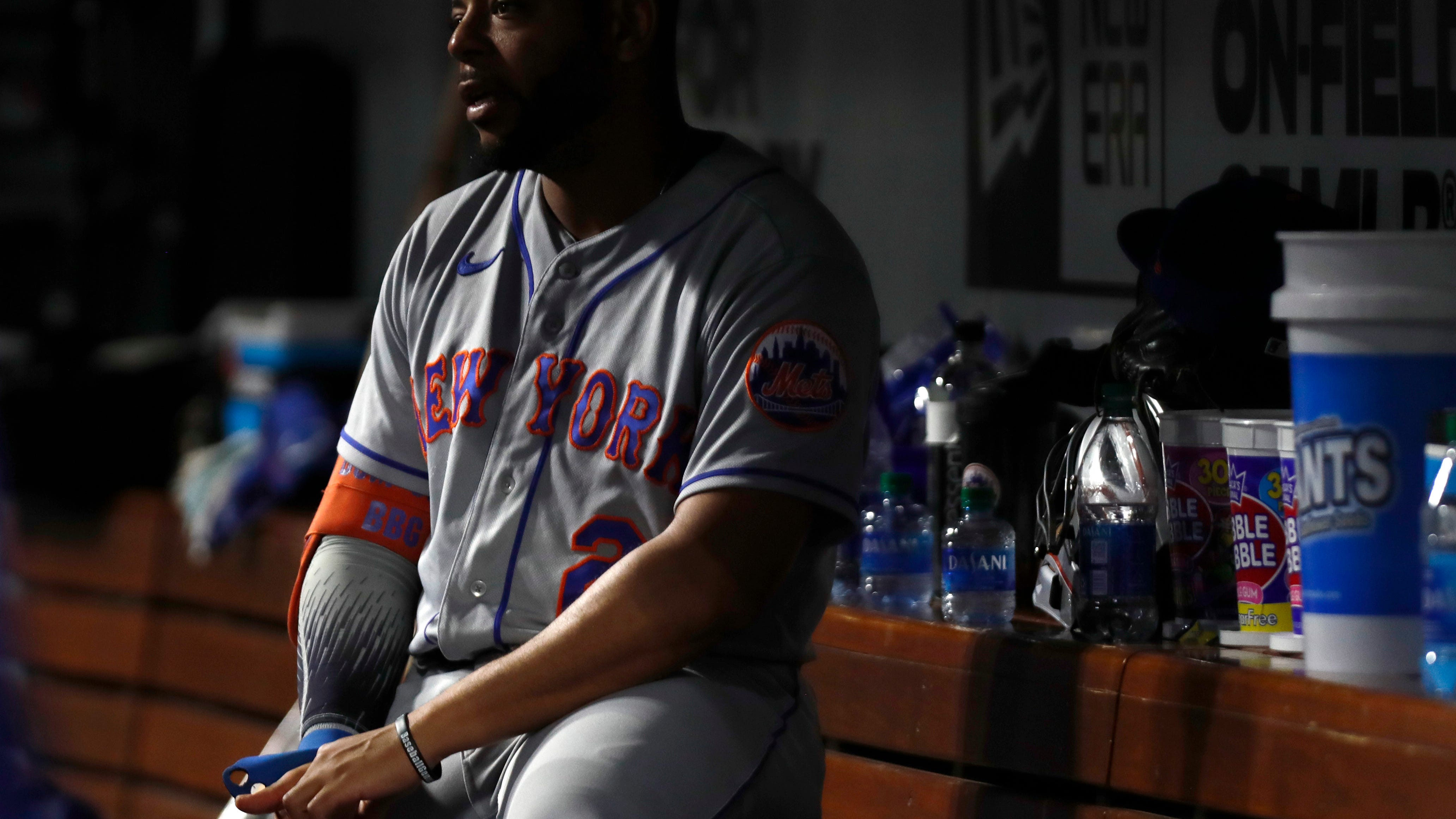 Dom Smith signs one-year deal with Nationals