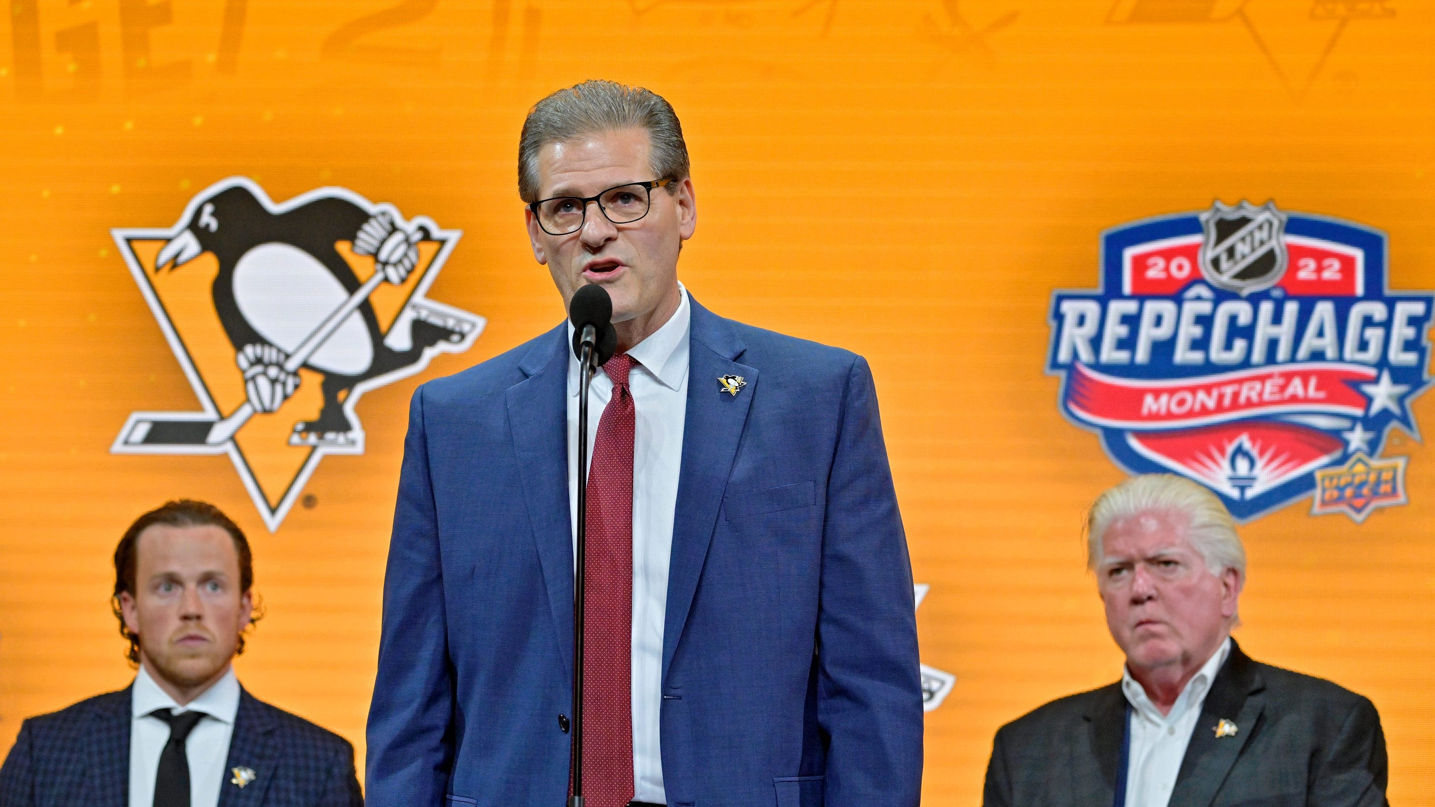Penguins fire GM Ron Hextall and Brian Burke