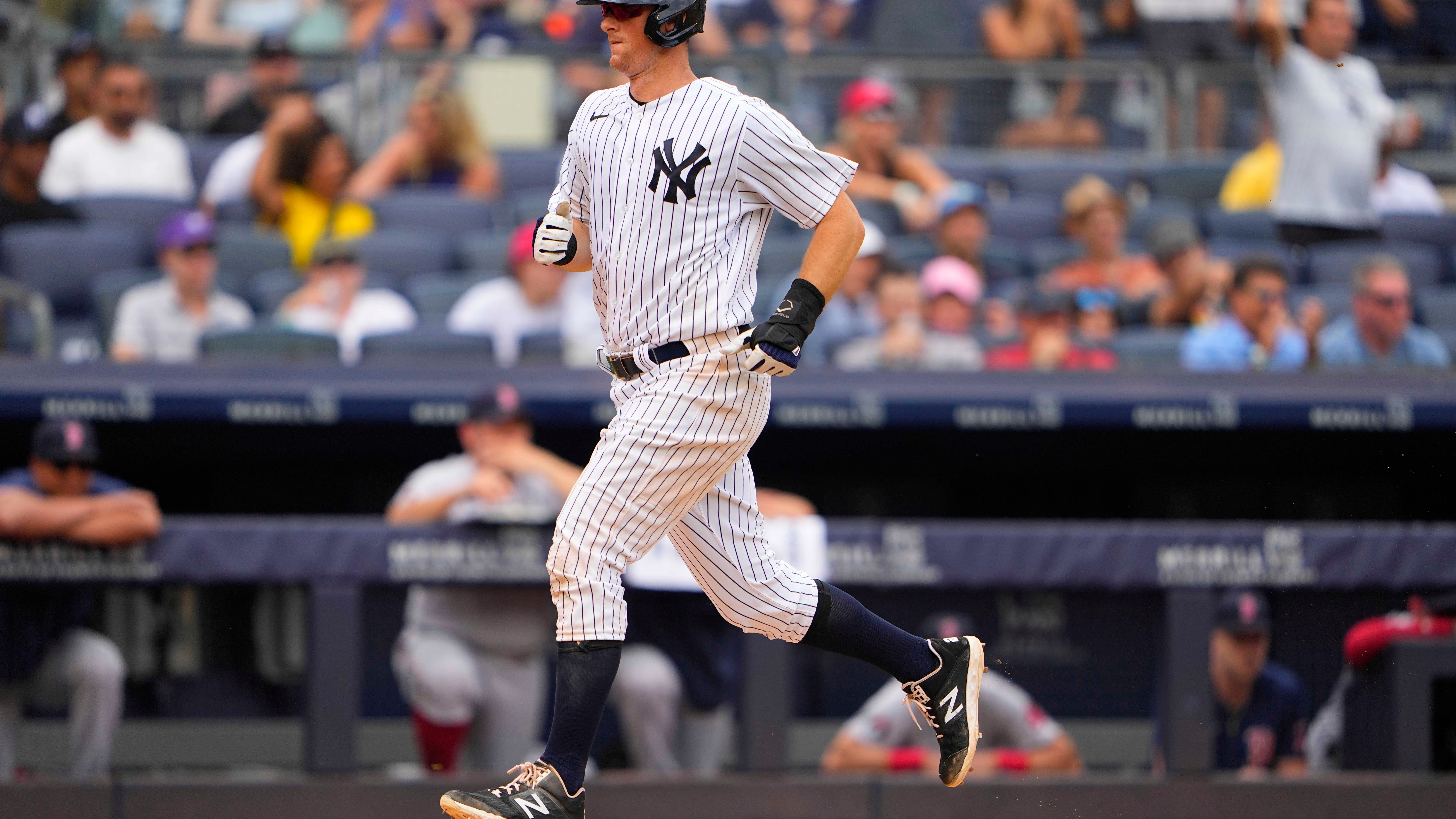 DJ LeMahieu has barking right big toe, will have imaging on Monday