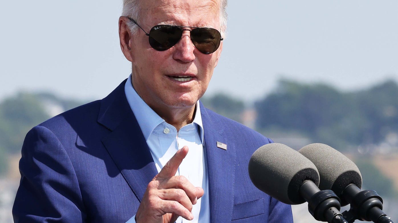Biden warns right-wing Americans that a gun wouldn't save them against the government