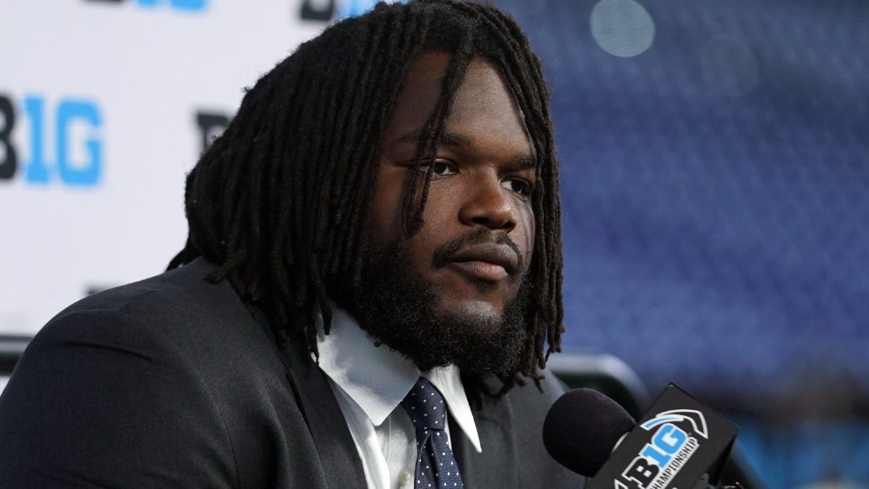 Michigan football's Mazi Smith pleads guilty to misdemeanor in exchange for dismissal of felony weapons charge