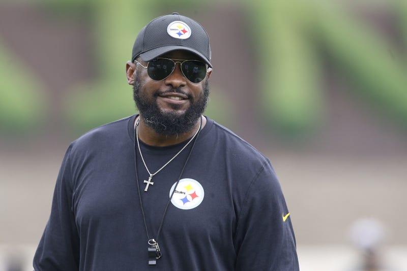Mike Tomlin smiling