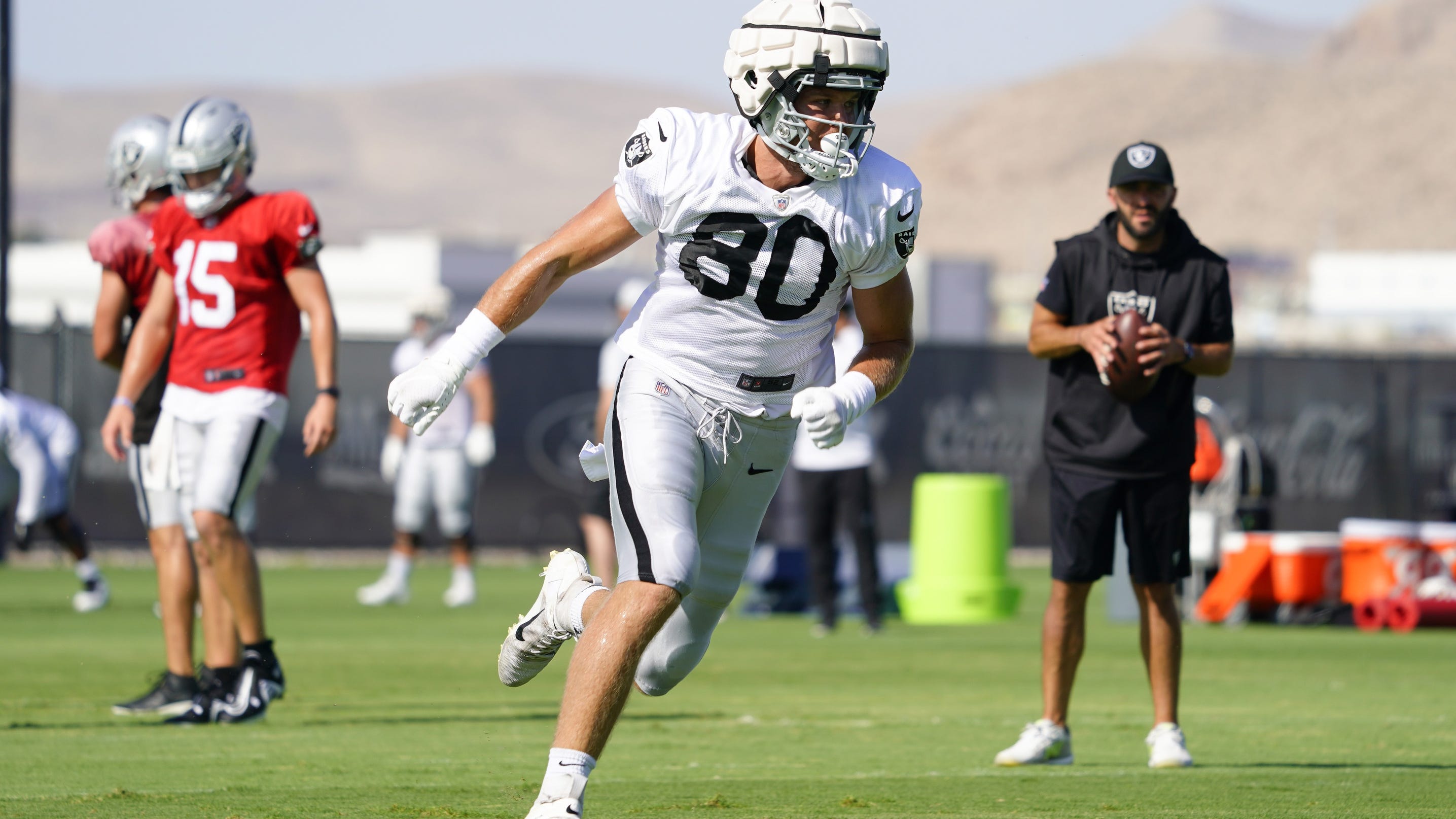 Saints sign TE Jesper Horsted, waive UDFA receiver Kyle Sheets