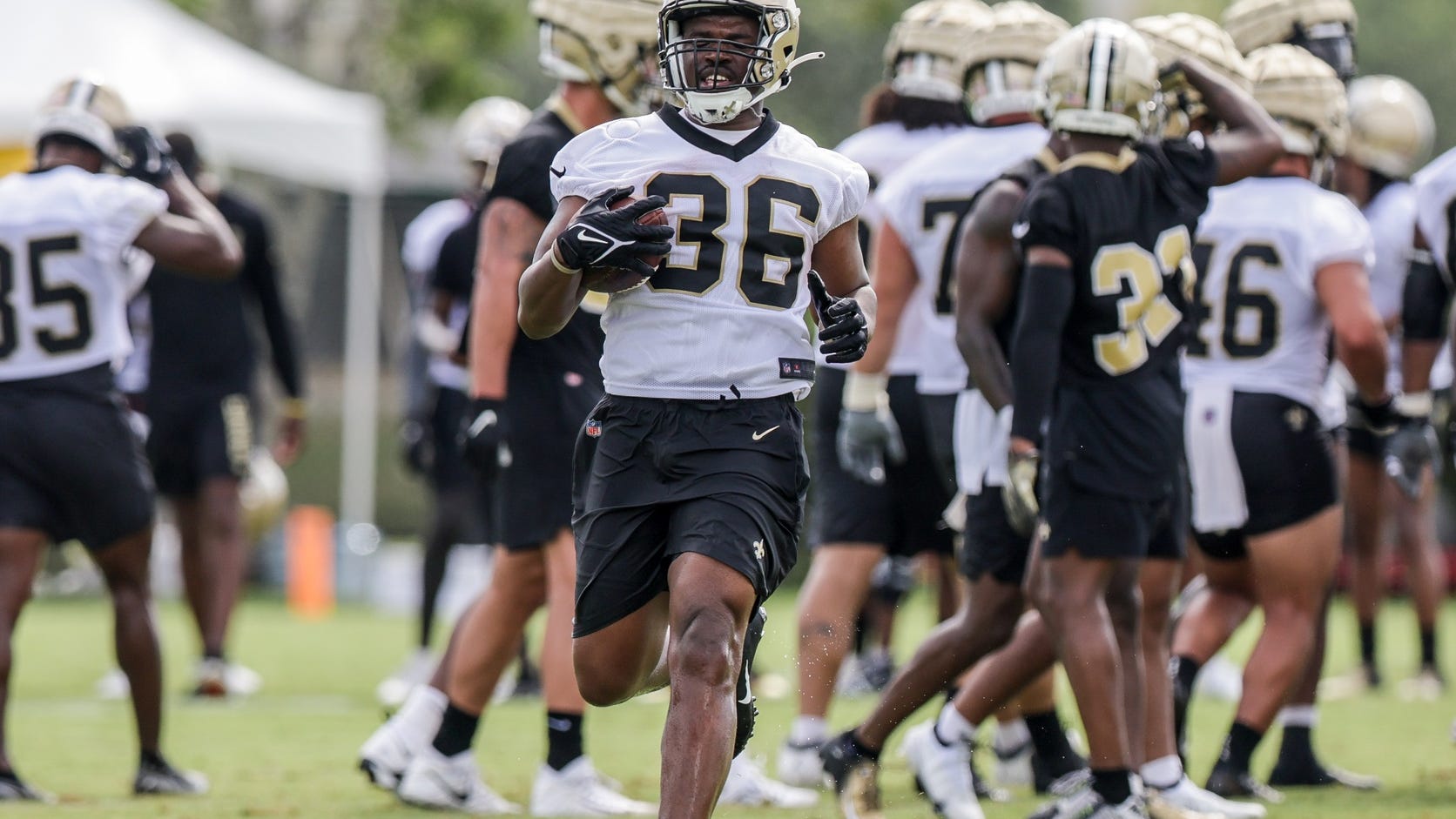 New Saints RB Malcolm Brown 'aging like a fine wine,' with top highlight in Superdome
