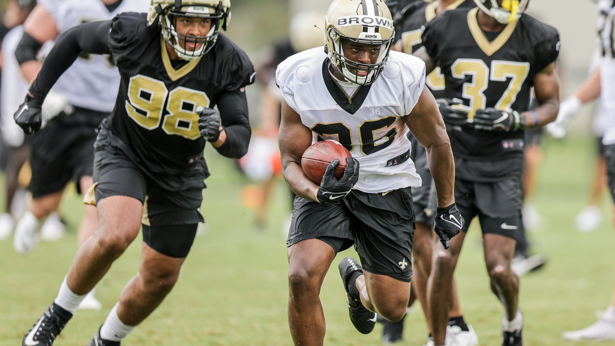 Saints camp Day 10 observations: Mike Thomas takes another step, a beef gets squashed