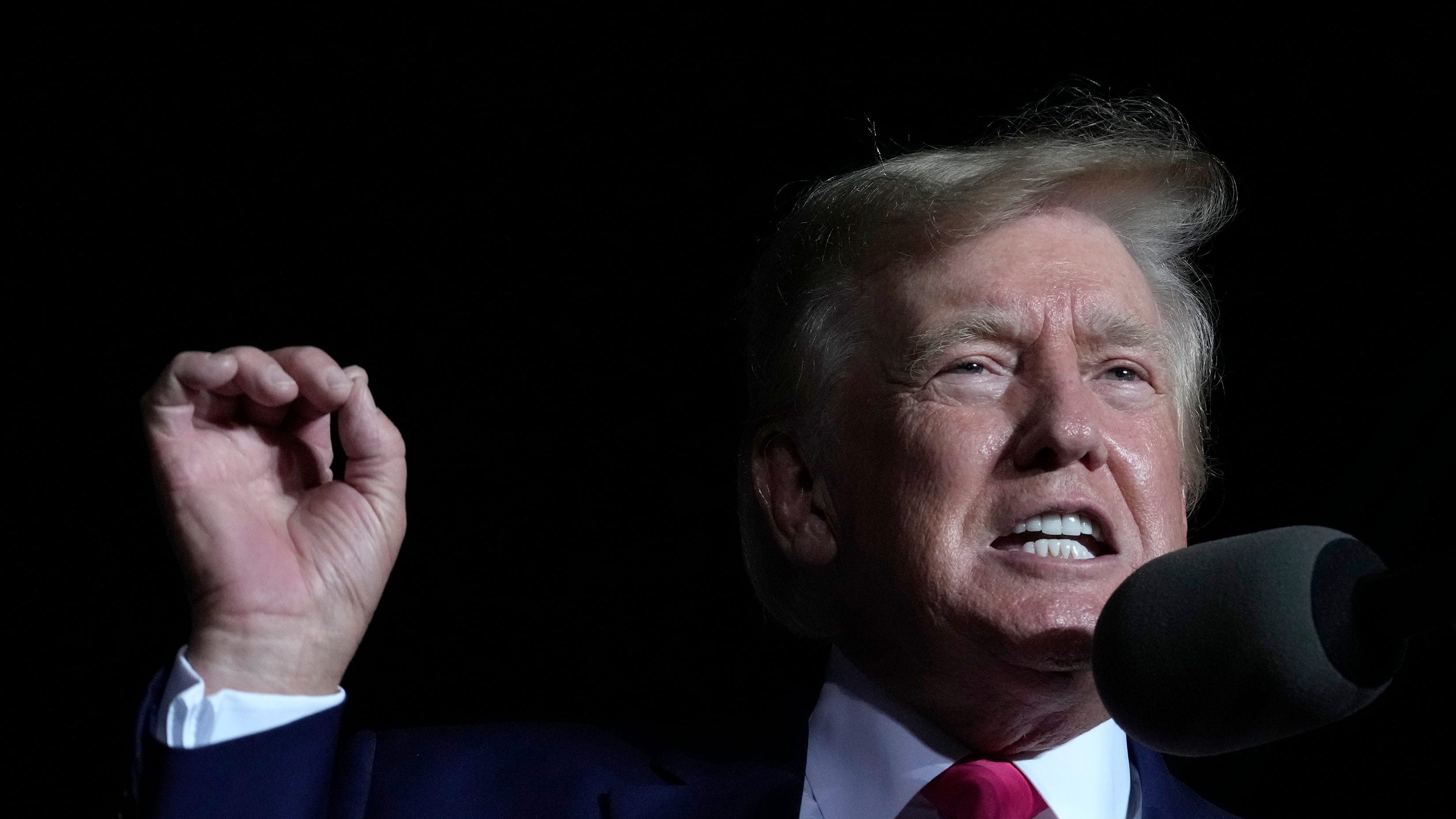 Trump calls for 'immediate' release of Mar-a-Lago warrant