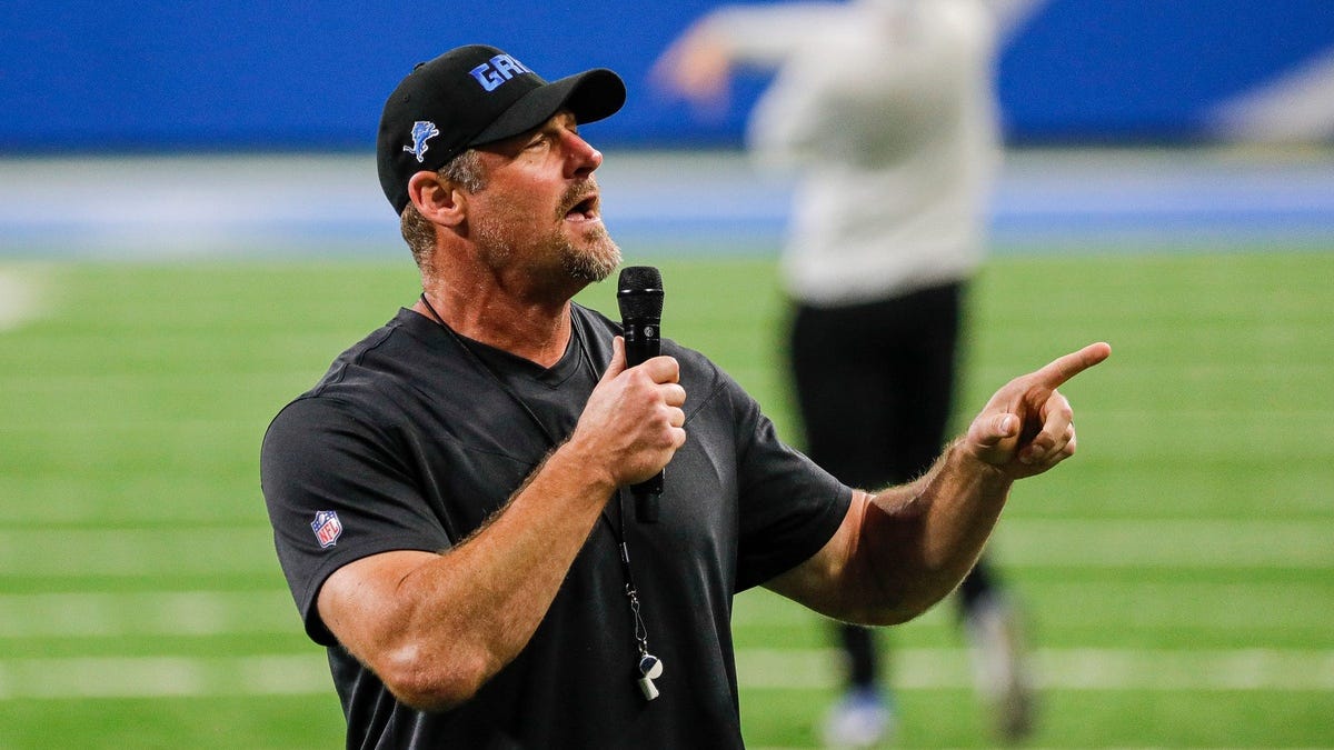 Hard Knocks Highlights: Campbell, Staley, Hutchinson star in Episode 1