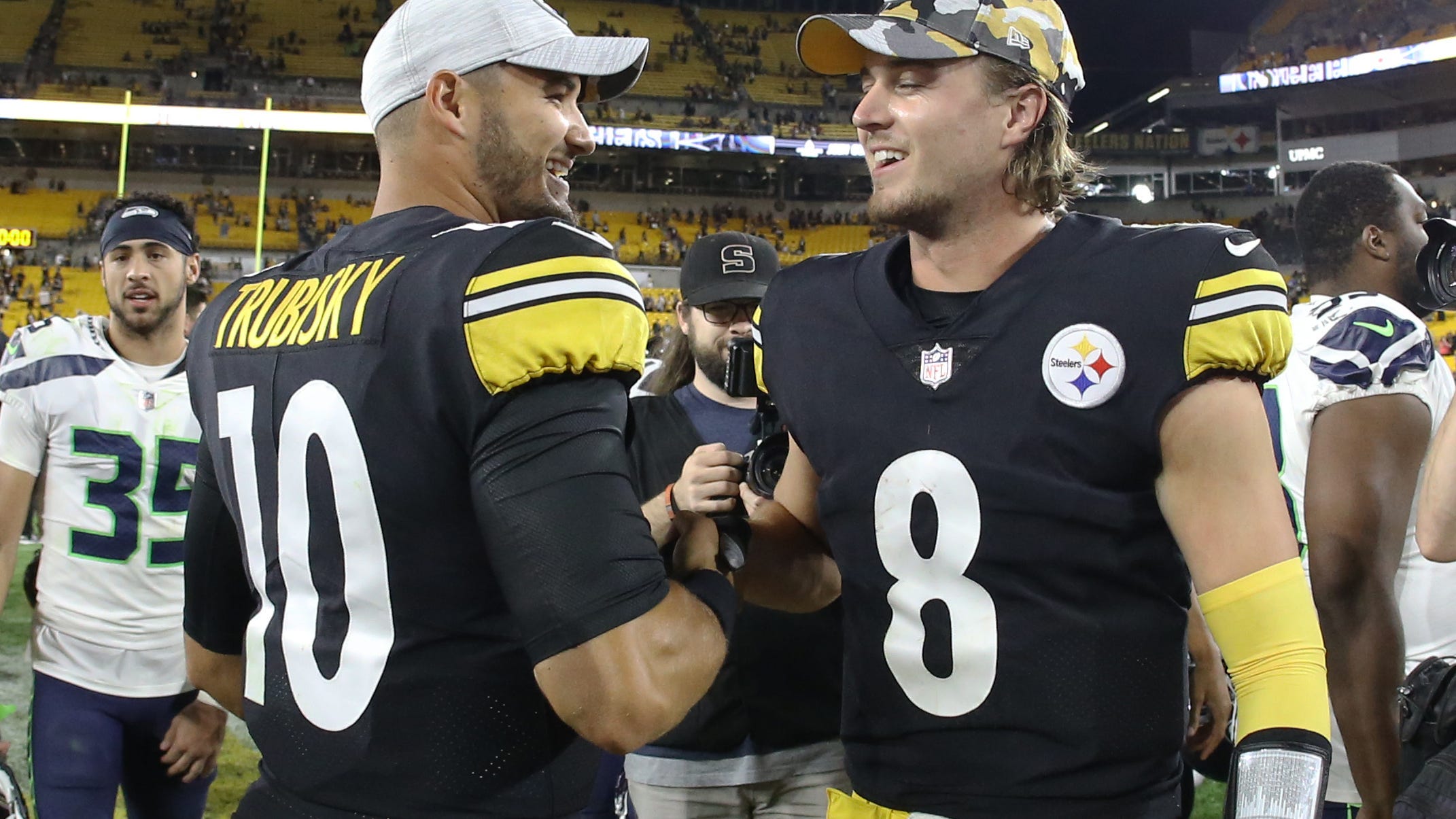 Does Kenny Pickett or Mitch Trubisky give the Steelers a better chance to win?