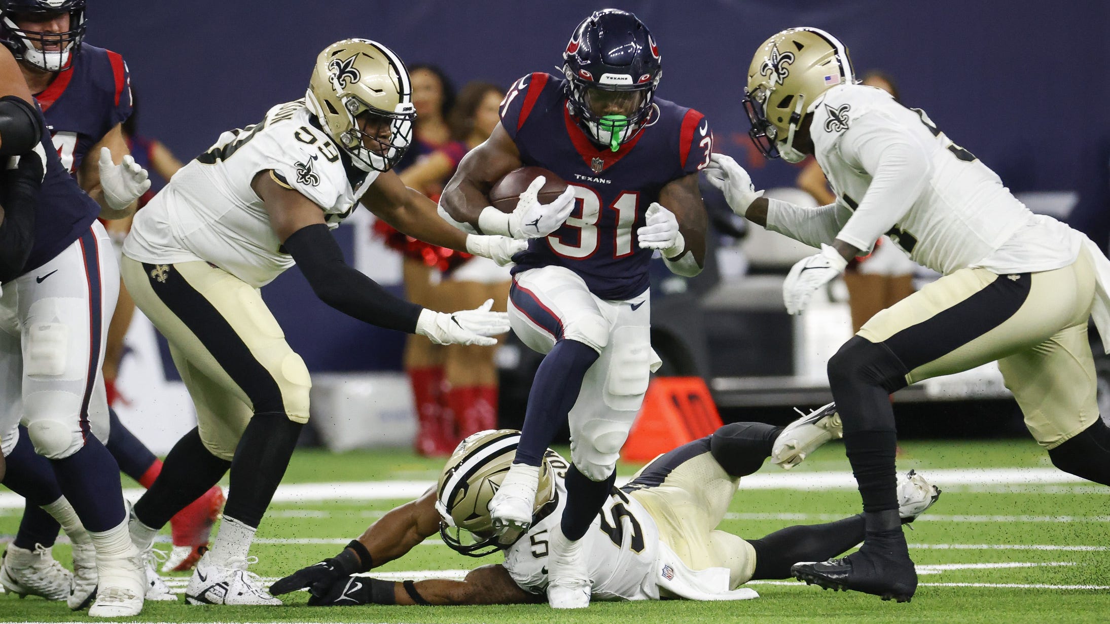 Texans' Pierce impresses in preseason debut