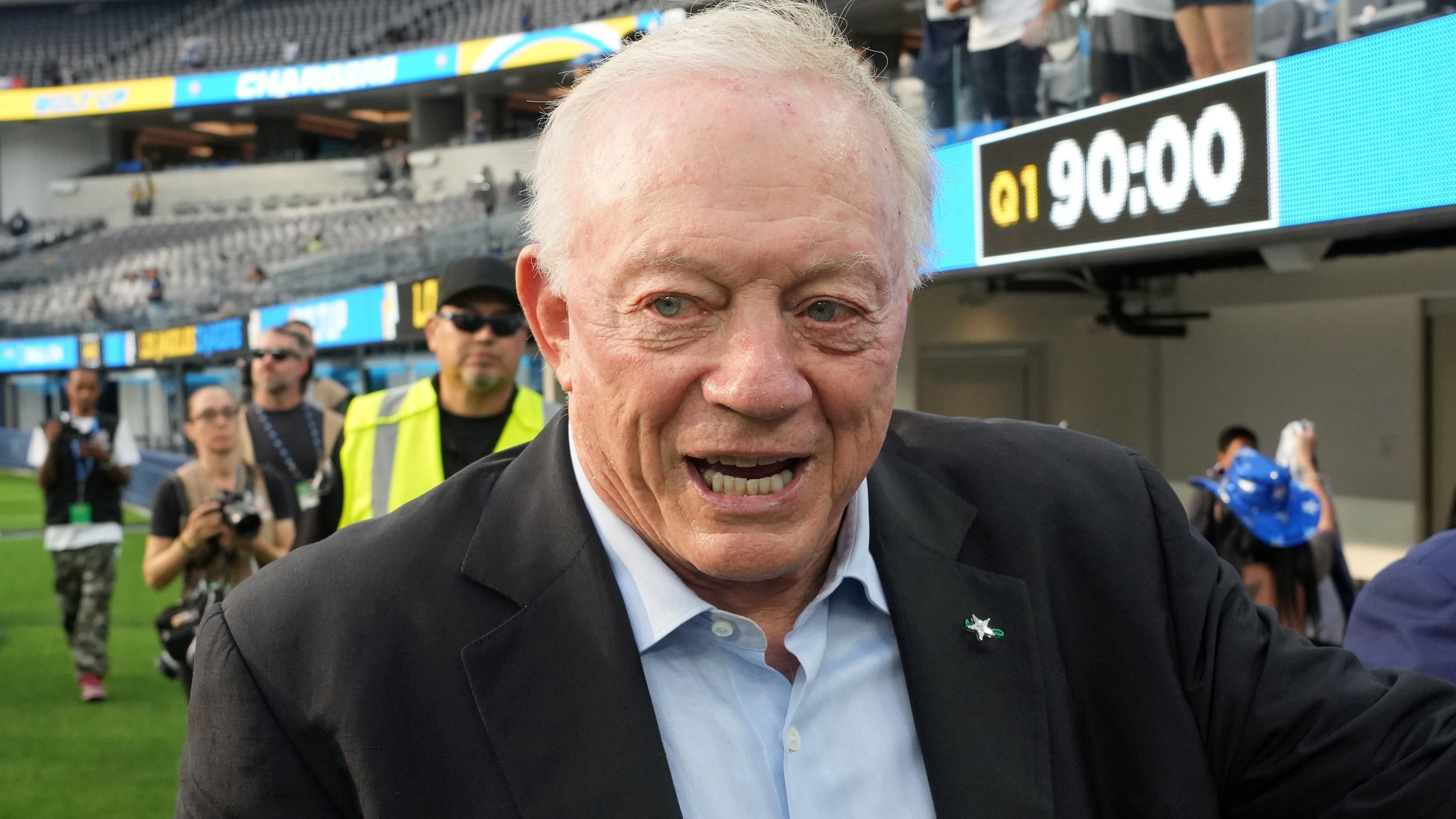 Cowboys' Jerry Jones on Rush's performance vs. Commanders, Dak Prescott's recovery