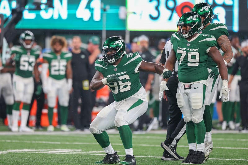 Jonathan Marshall with the Jets