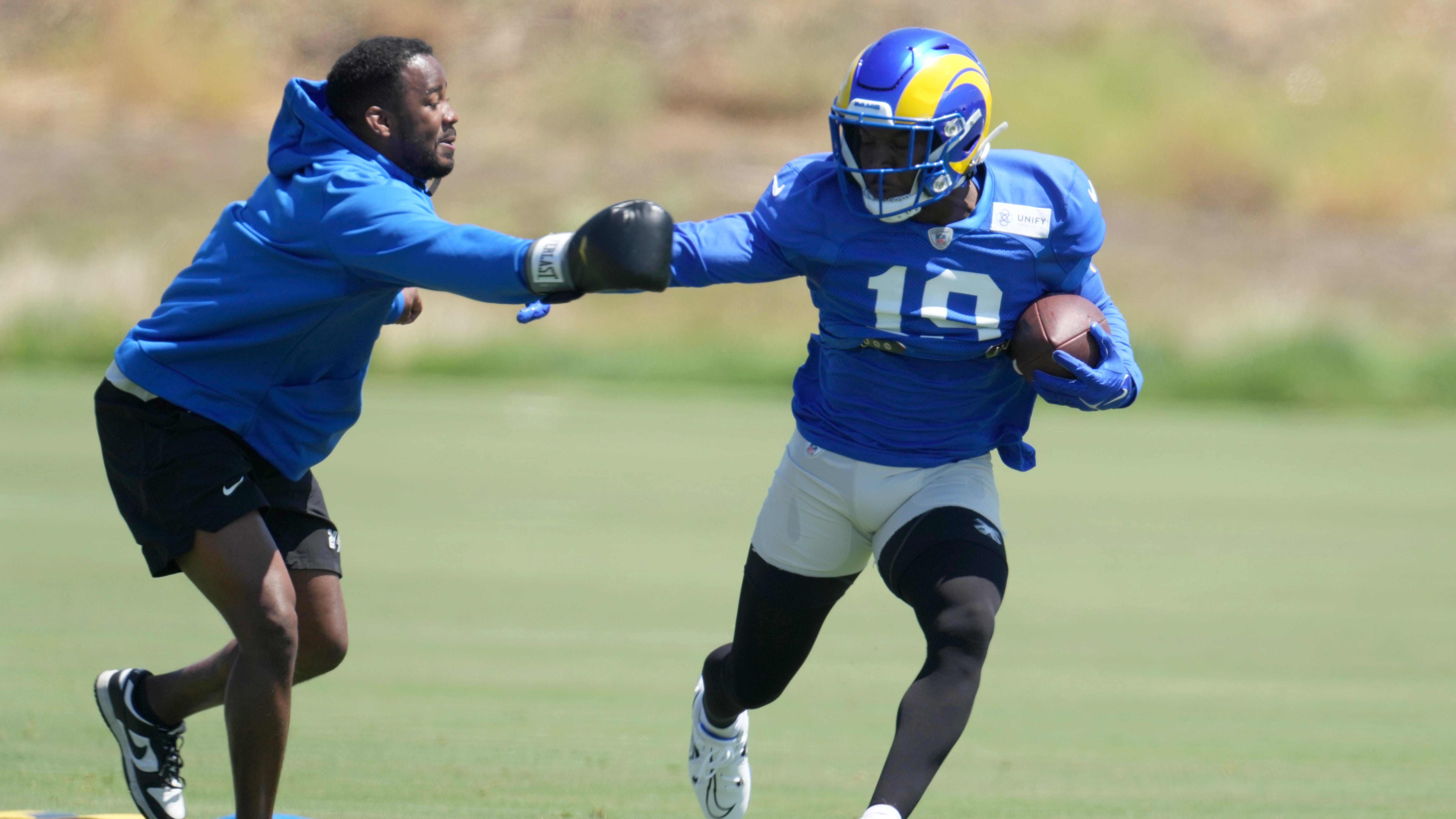Cowboys to interview Rams Thomas Brown, Panthers Jeff Nixon for OC