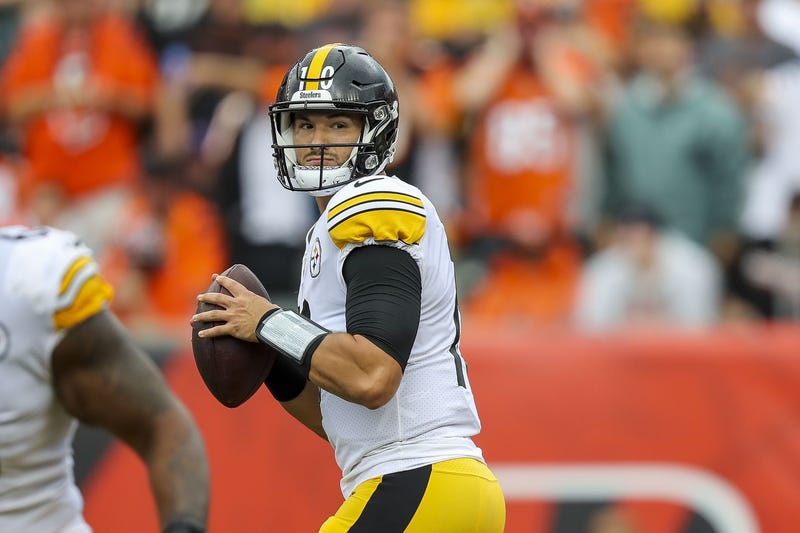 Mitch Trubisky passing against the Bengals