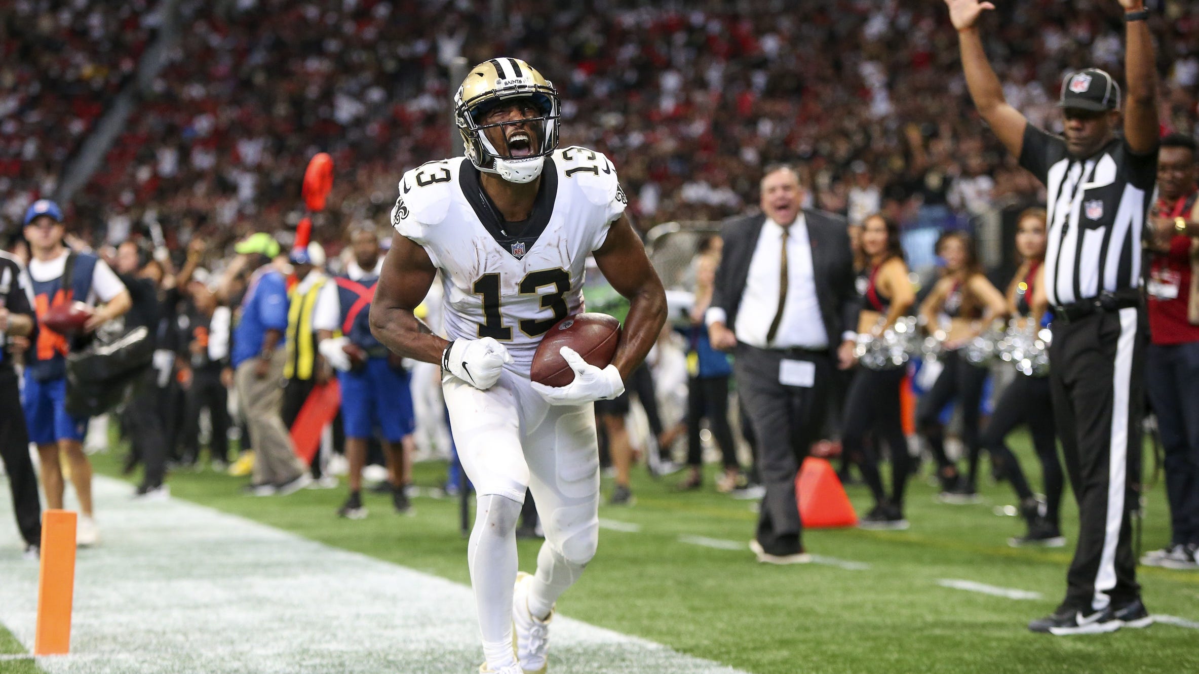 Michael Thomas' 2-TD return includes a memento, because Falcons fans threw it back