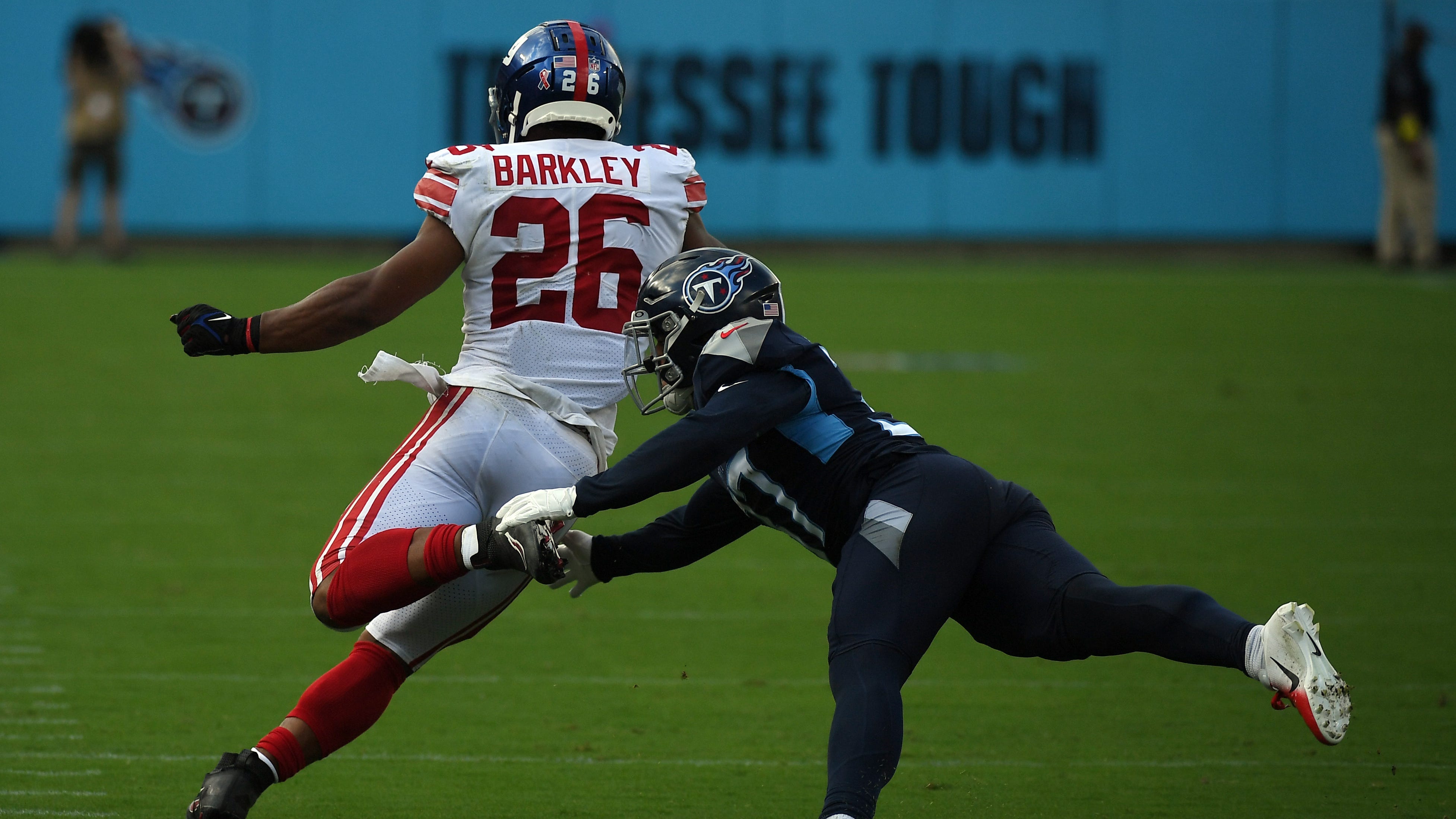 WATCH: Saquon Barkley sets up Giants TD with second-longest run of career