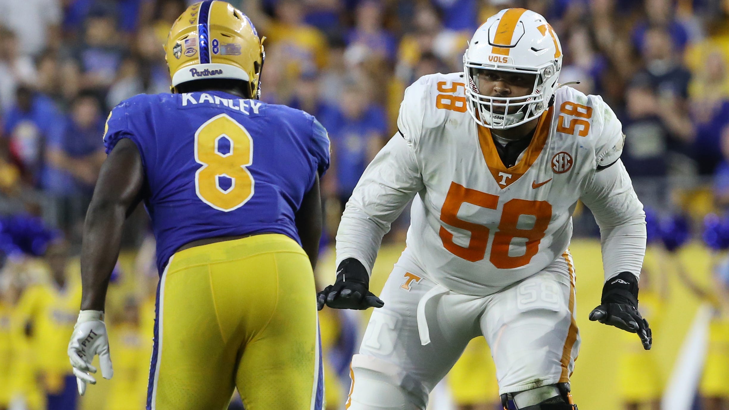 Michael Phillips on who the Commanders should draft at No. 16 with Kevin Sheehan