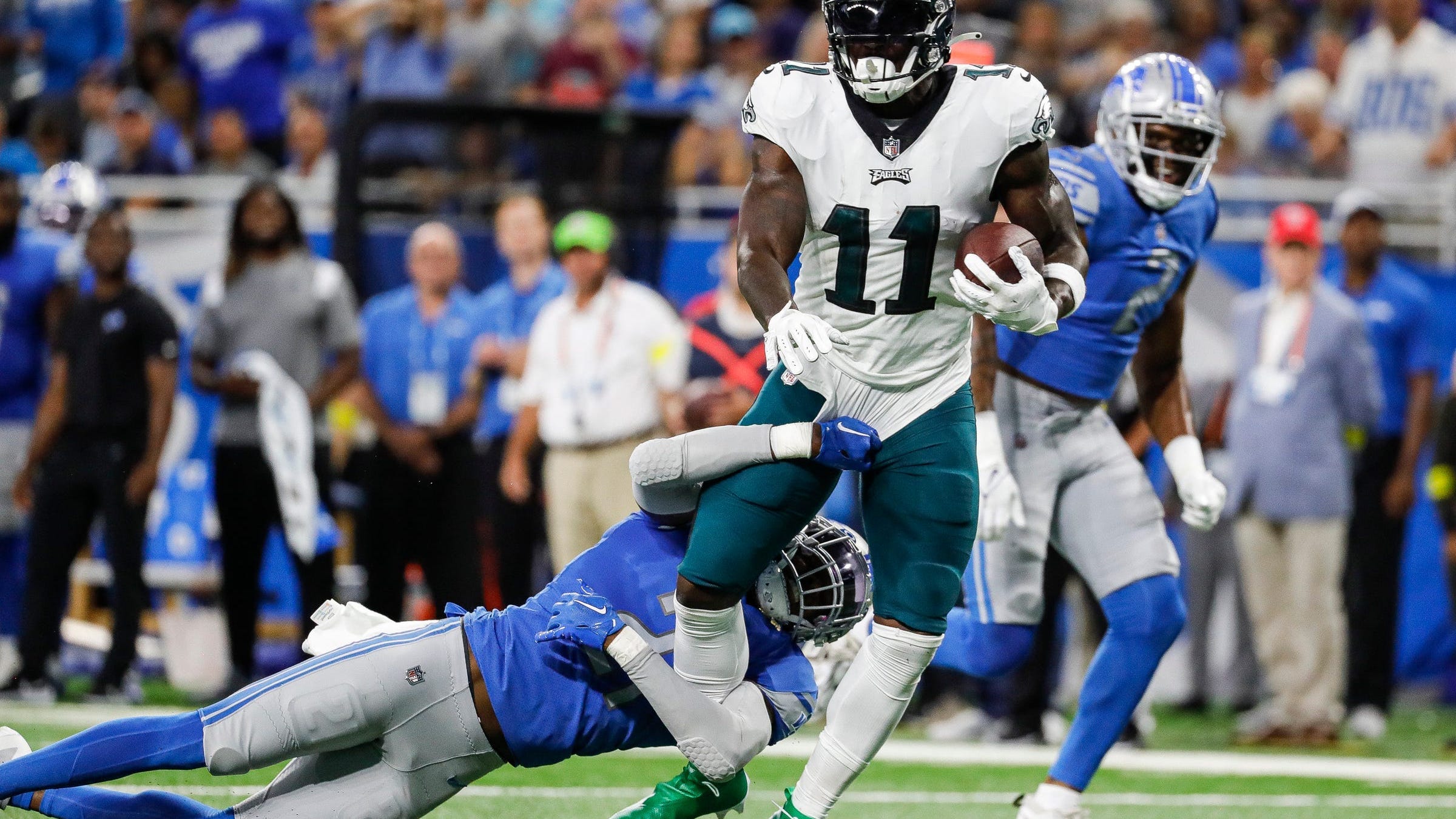A.J. Brown’s ‘man among boys’ debut shows potential for ‘really special season’