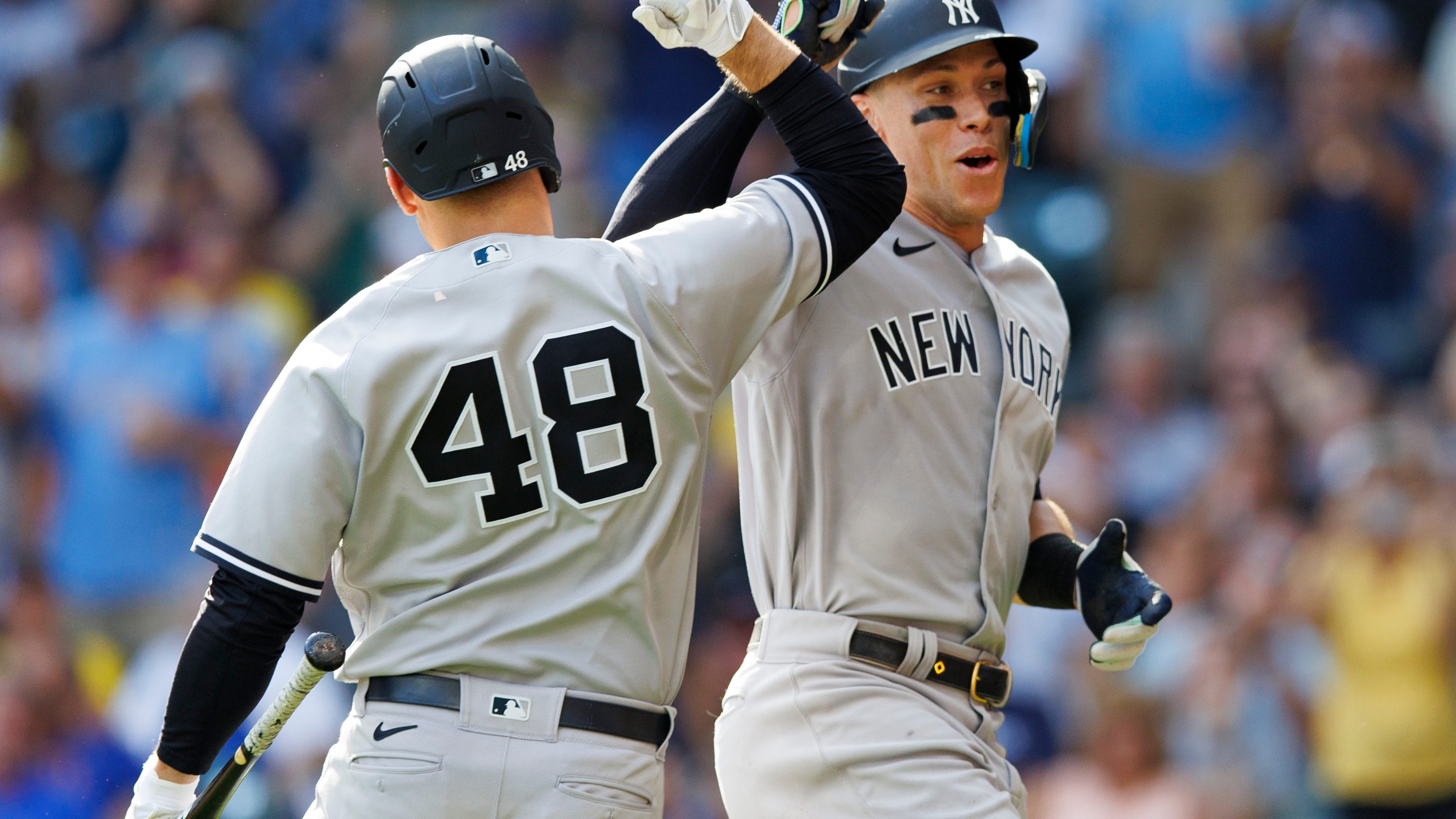 Anthony Rizzo makes a statement in return after three-week layoff