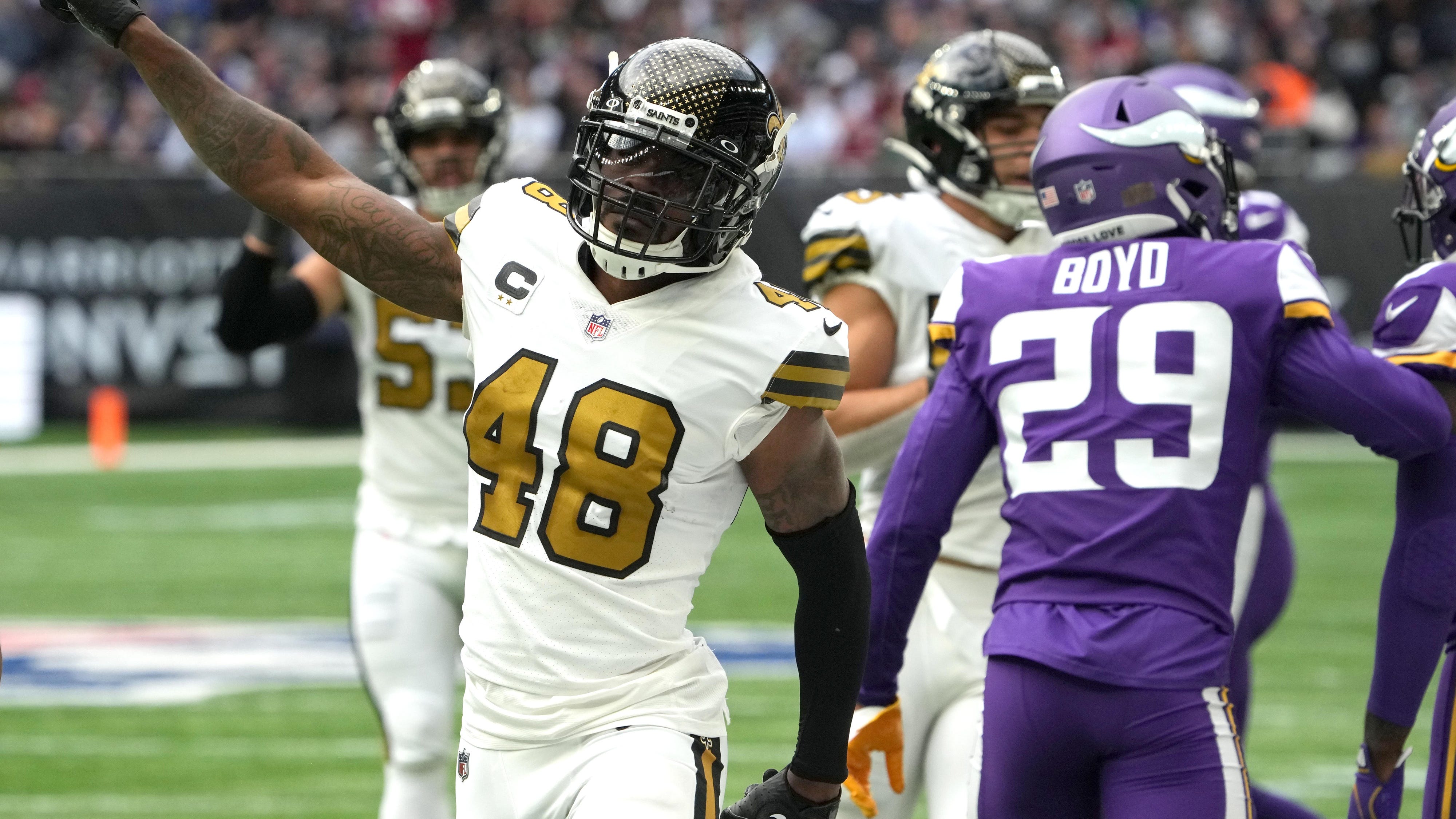 Saints inking special teams ace J.T. Gray to 3-year deal: report