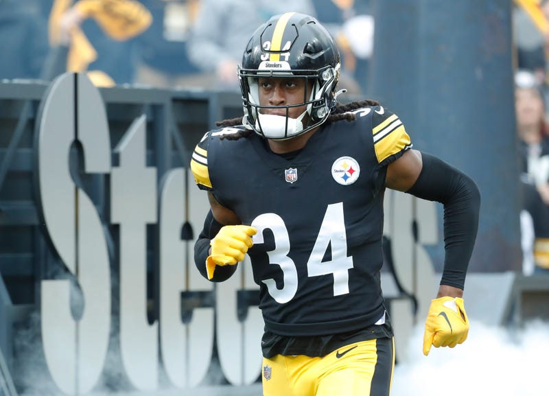 Terrell Edmunds running out on the field