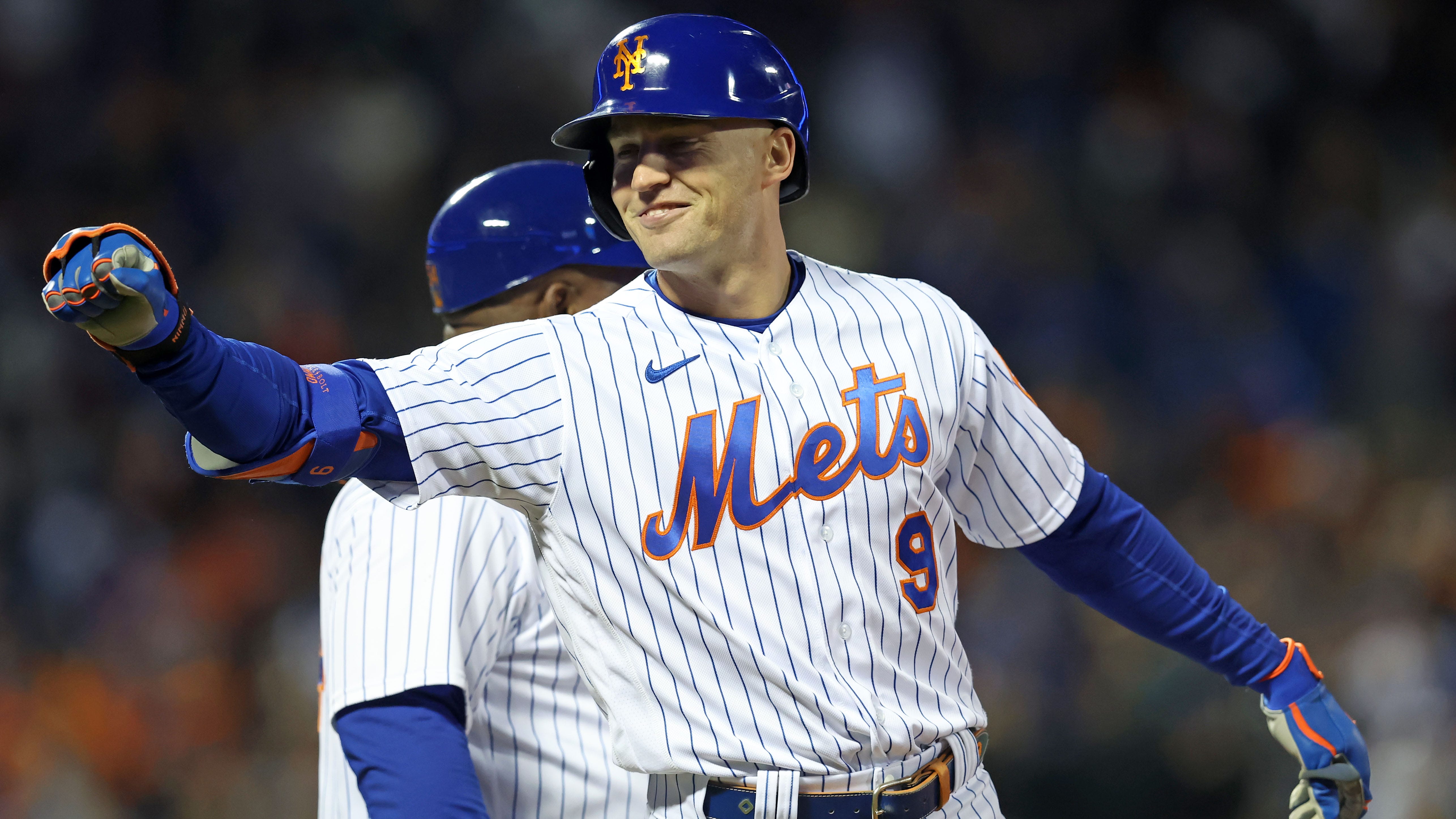 Gio: Mets only 'marginally better' after all this week's moves