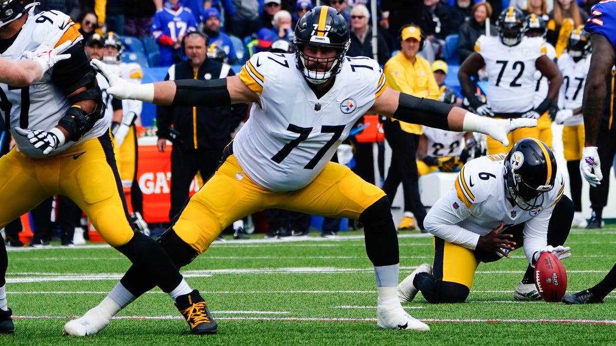 Saints make flurry of roster moves, sign pair of OL as another lands on IR