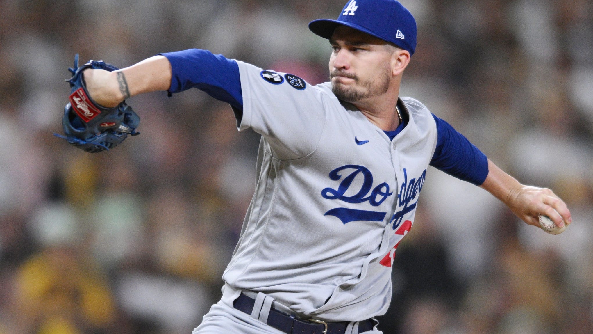 Reports: Rangers agree to deal with LHP Andrew Heaney
