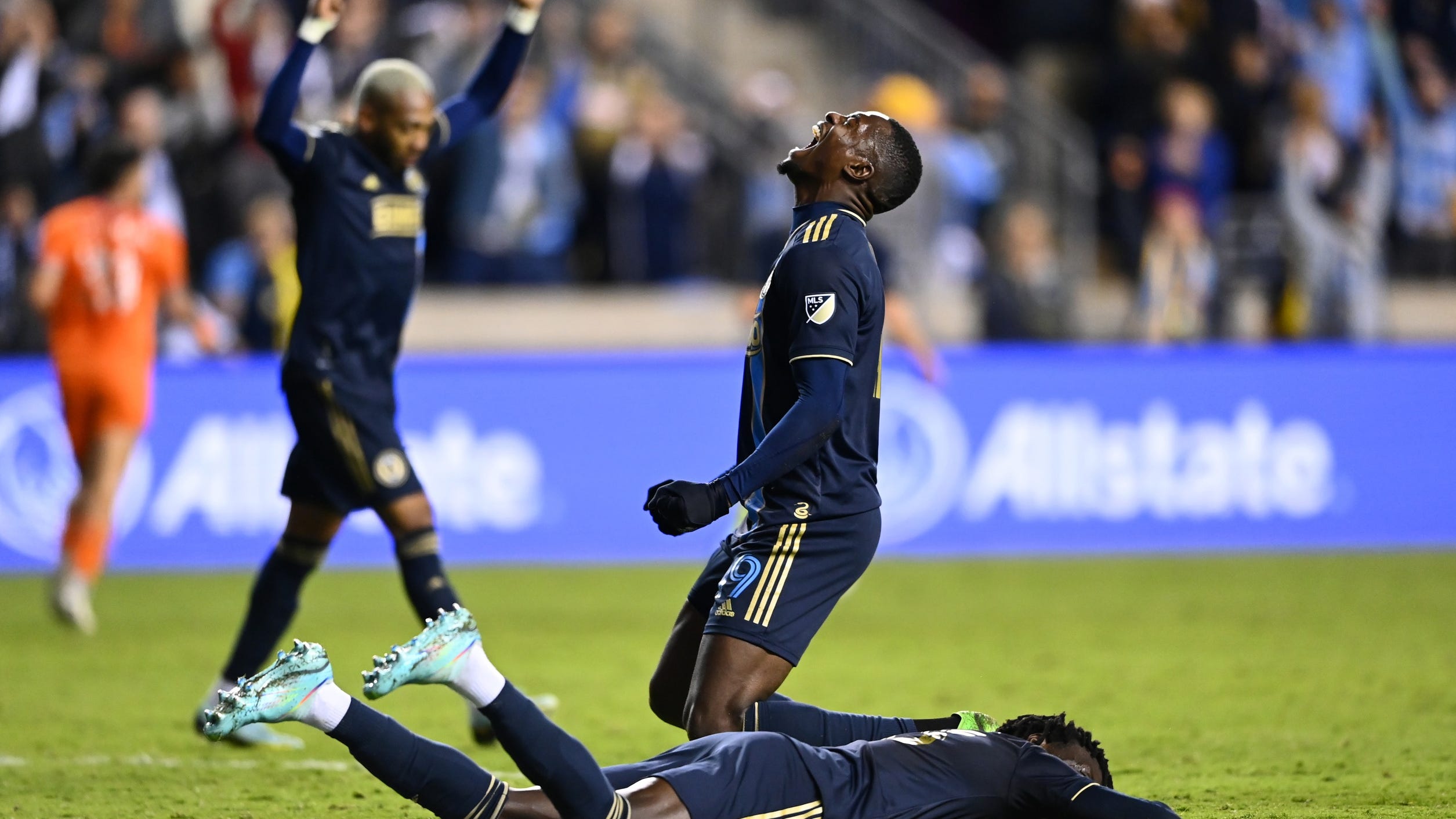 Union upend FC Cincinnati; 2 Philadelphia teams get playoff wins this week