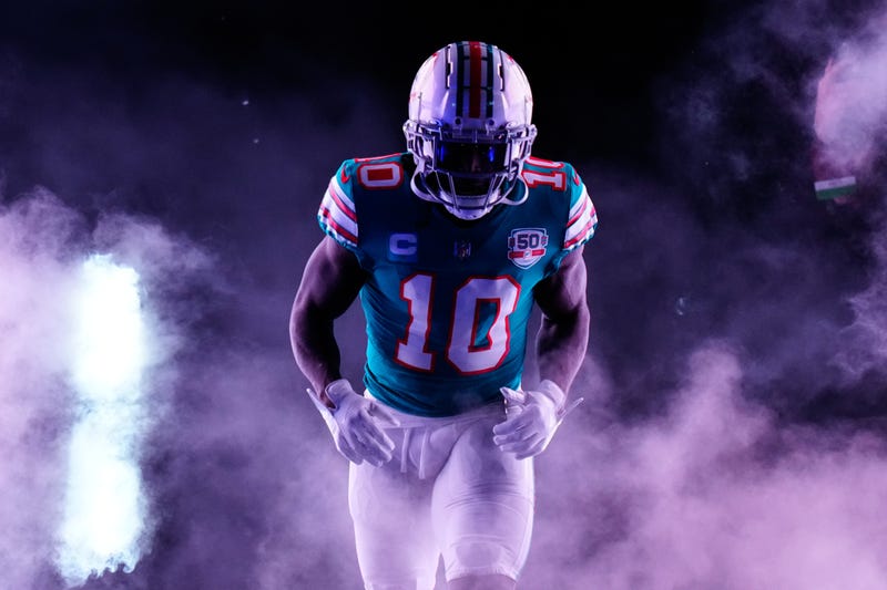 Tyreek Hill and the Dolphins will play in San Francisco in Week 13. 
