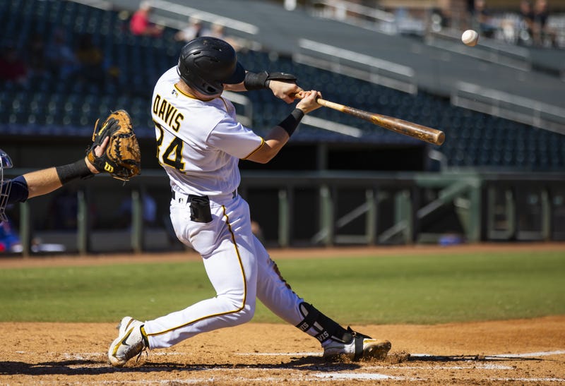 Henry Davis swinging