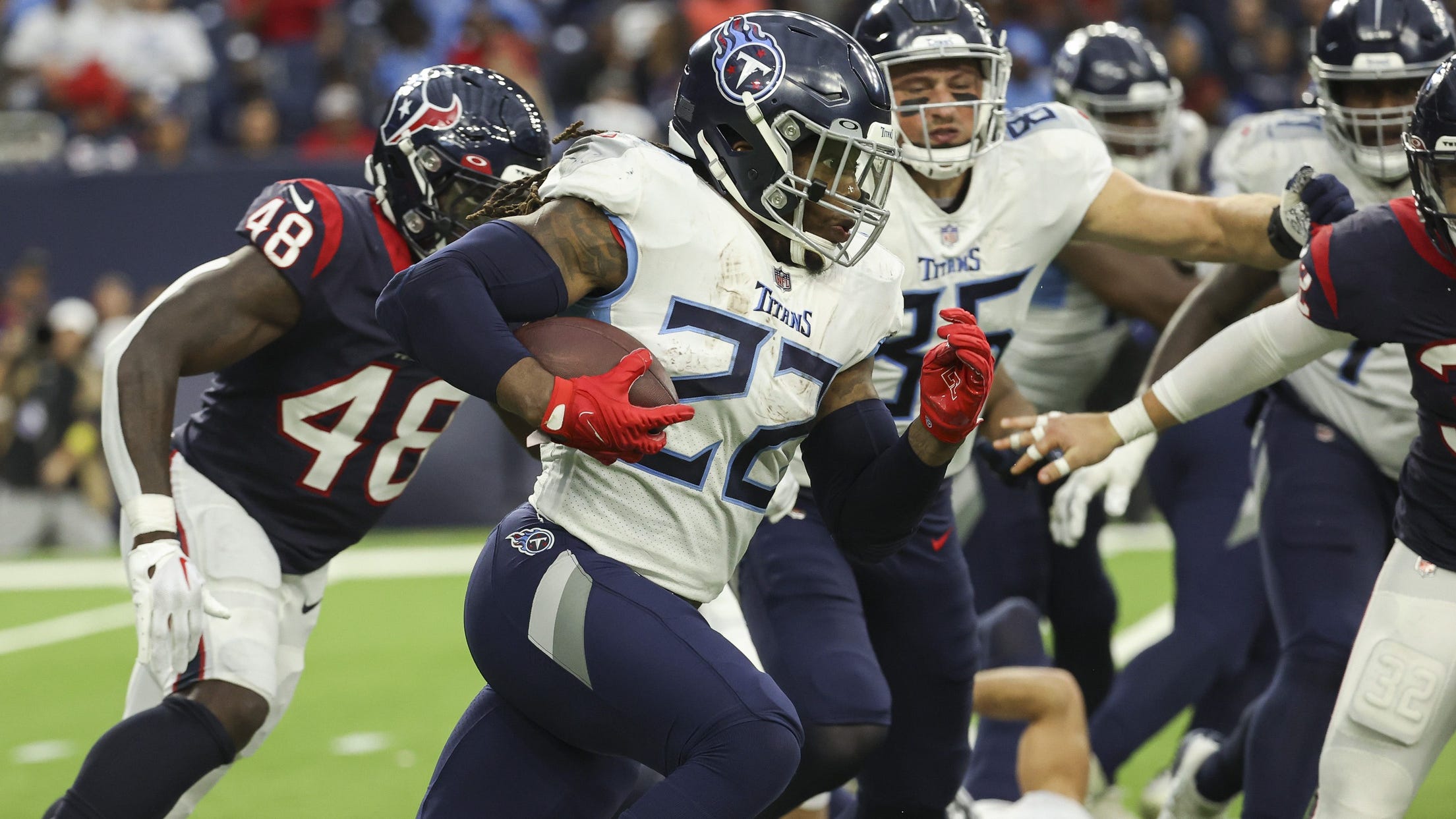 McClain: With Derrick Henry running, no need for Titans to throw against Texans
