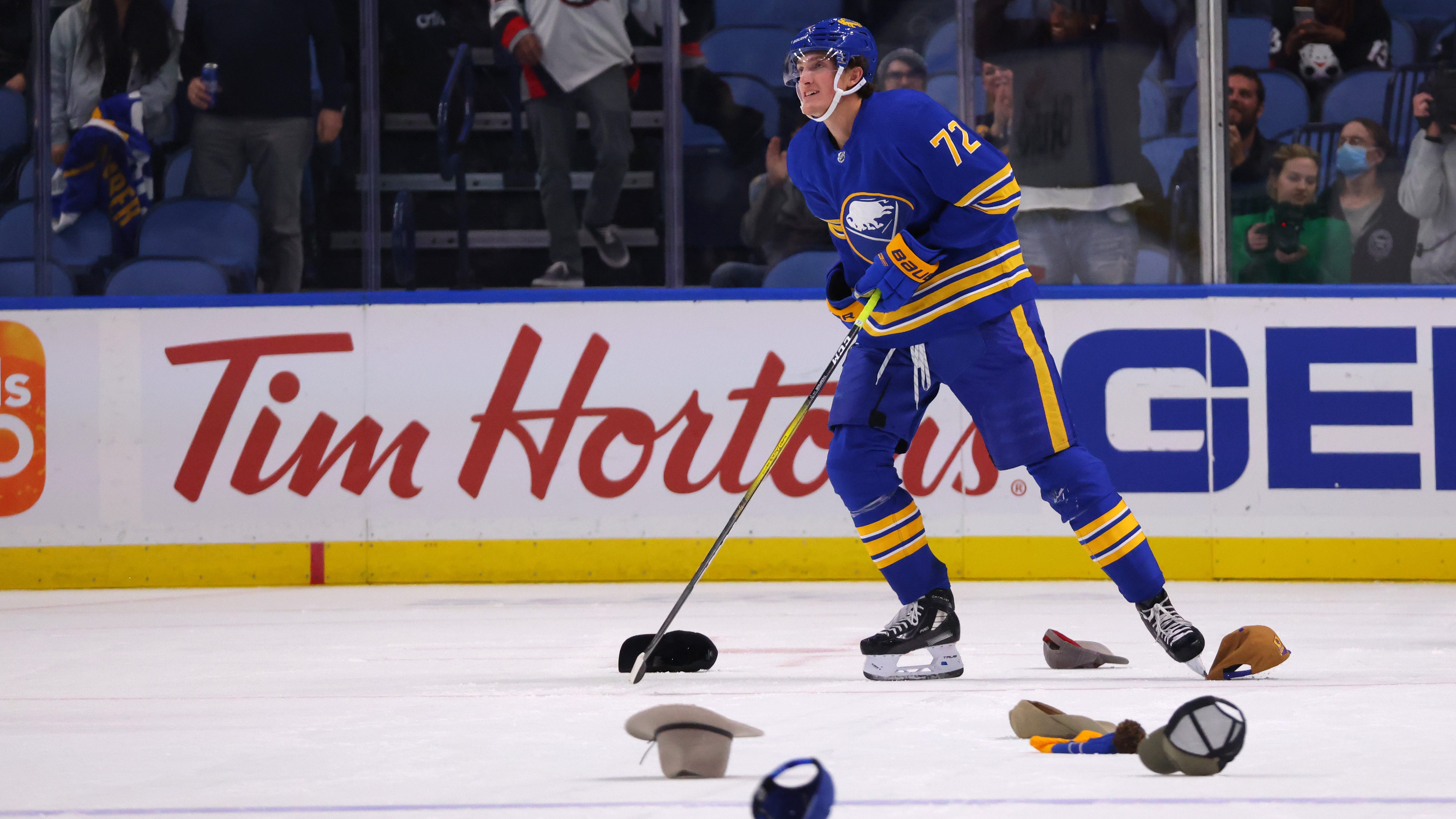 Thompson's hat-trick, six-point night helps propel Sabres to win over Detroit