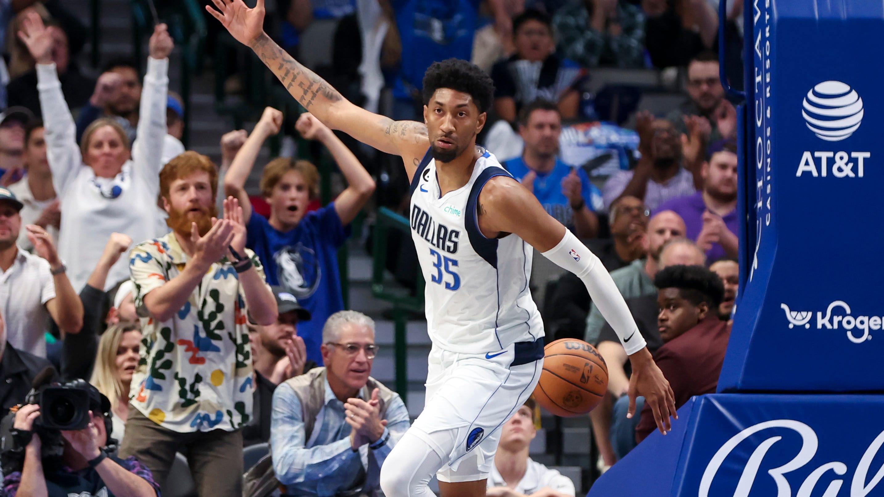Is Jason Kidd trying to break Christian Wood this Mavs season?