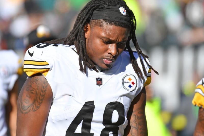 Pittsburgh Steelers linebacker Jamir Jones (48) runs off the field at half-time against the Philadelphia Eagles