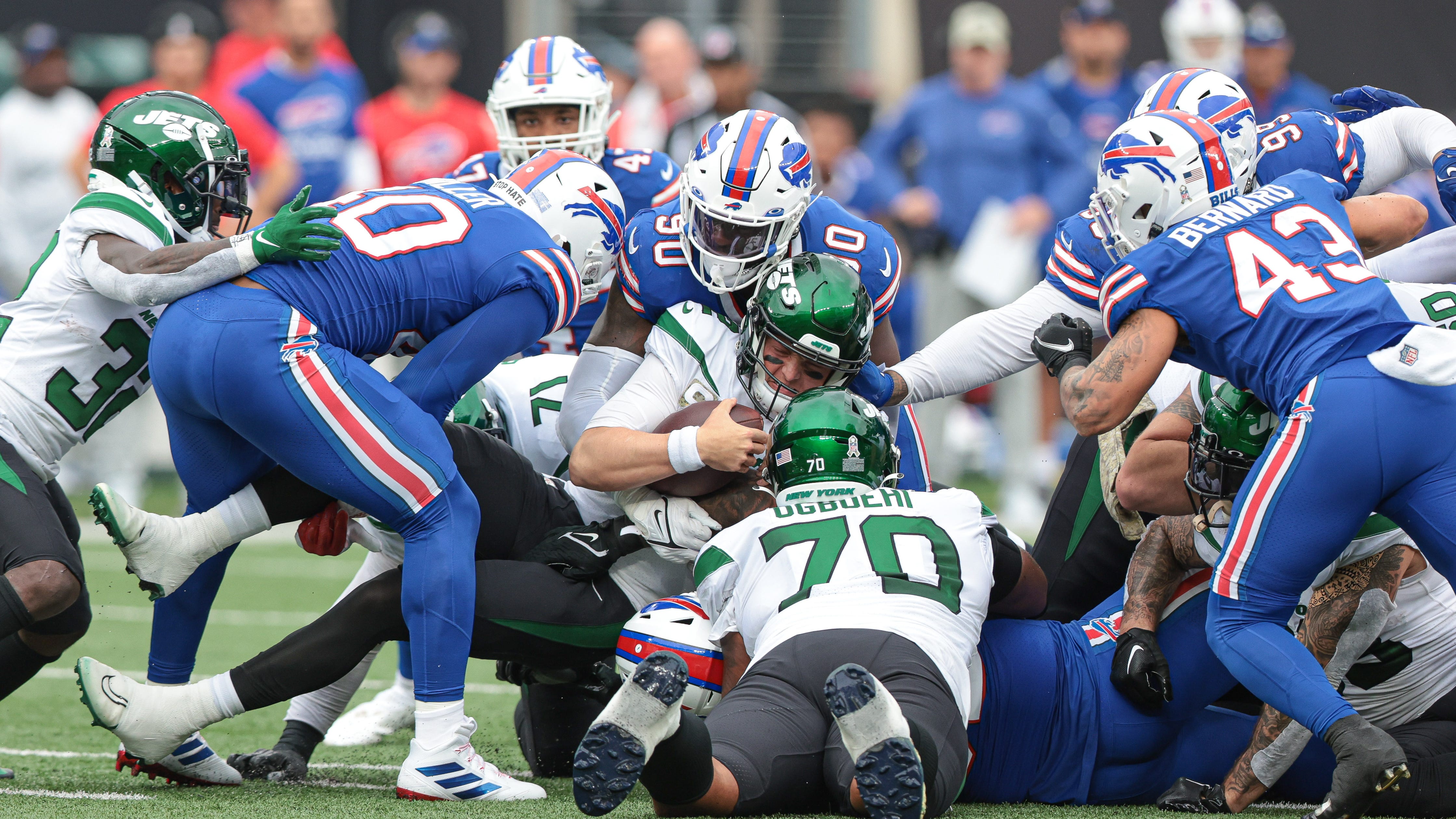 Jets-Bills delayed for about 10 minutes due to sky cam malfunction