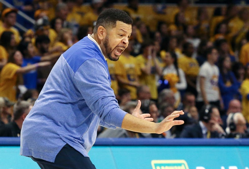 Jeff Capel reacting on the sidelines