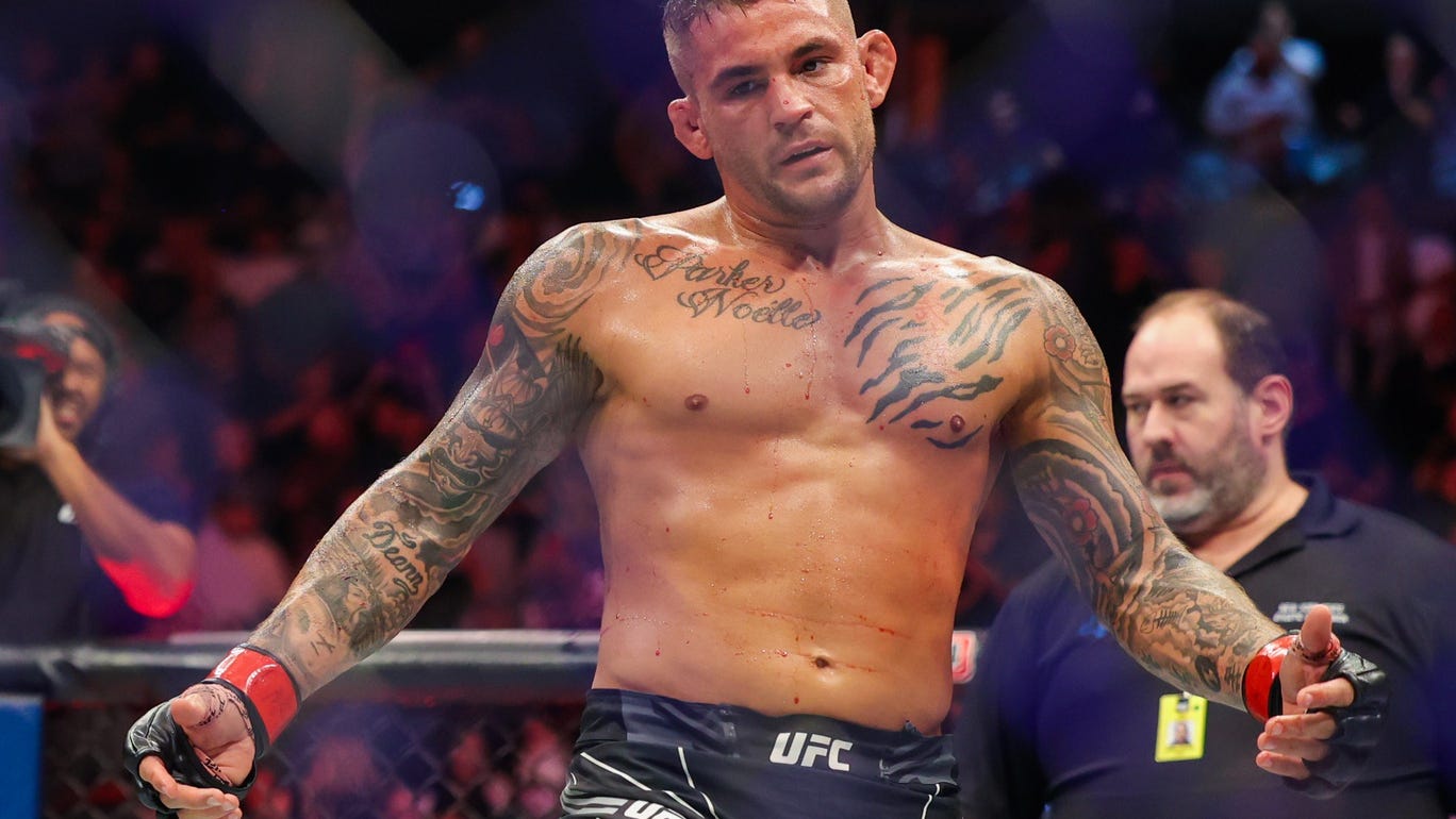 WATCH: MMA star Poirier goes viral after response to derogatory Mardi Gras parade sign